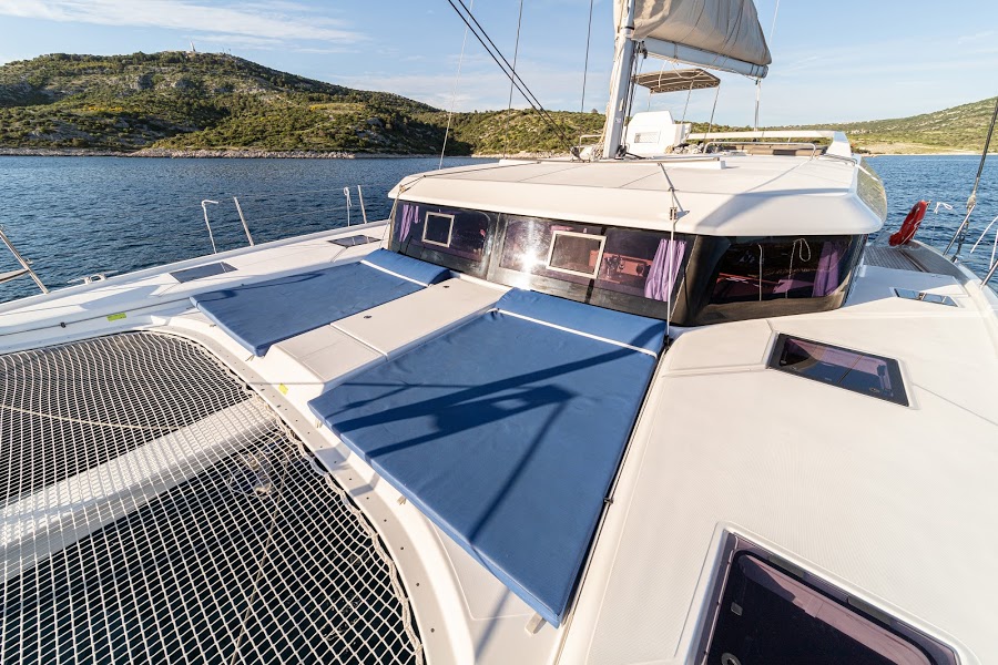 Dufour 48 Catamaran - 5 + 1 cab. — photo 11