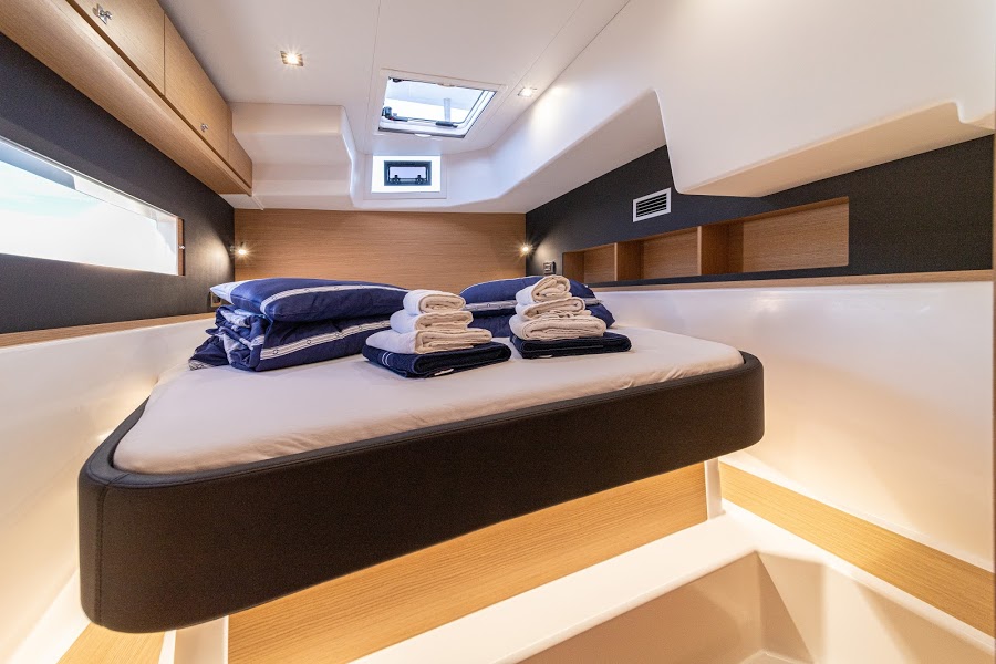 Dufour 48 Catamaran - 5 + 1 cab. — photo 17