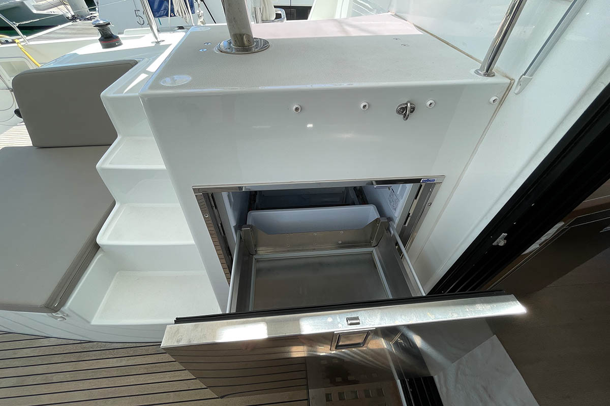 Lagoon 42 - 4 + 2 cab. — photo 6
