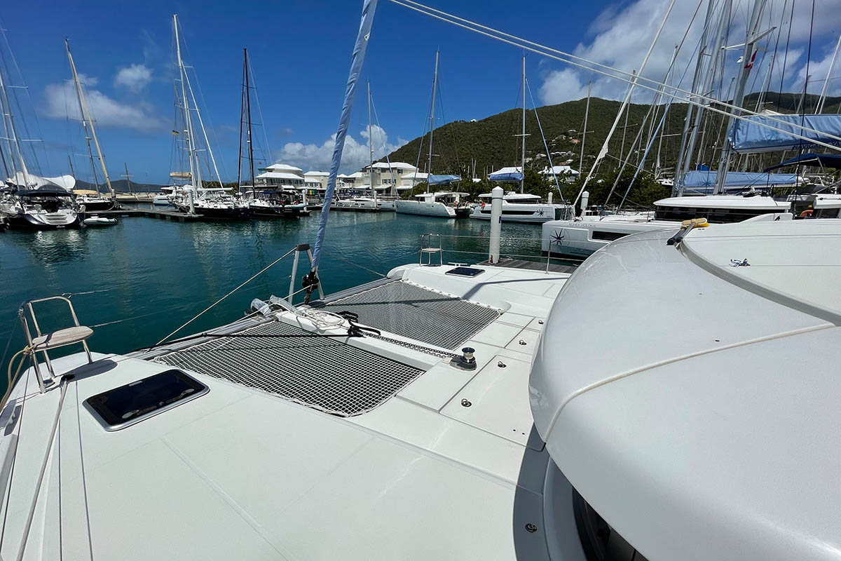 Lagoon 42 - 4 + 2 cab. — photo 13