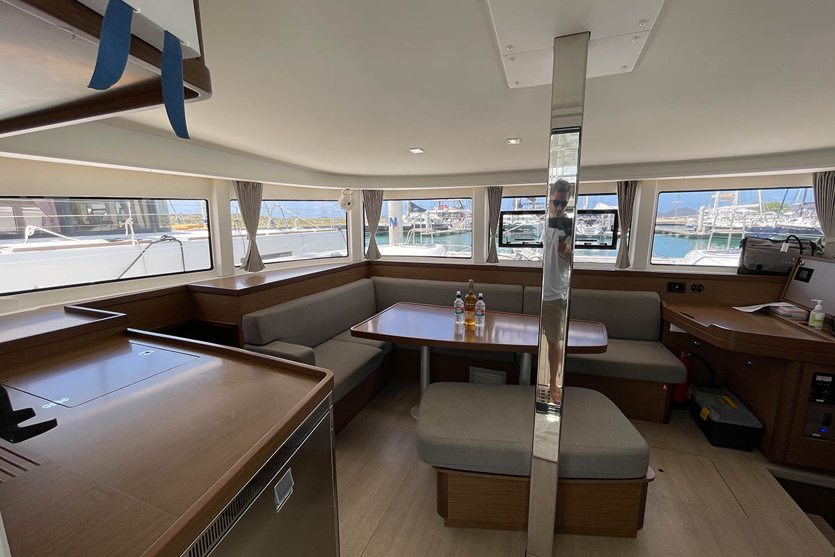 Lagoon 42 - 4 + 2 cab. — photo 19