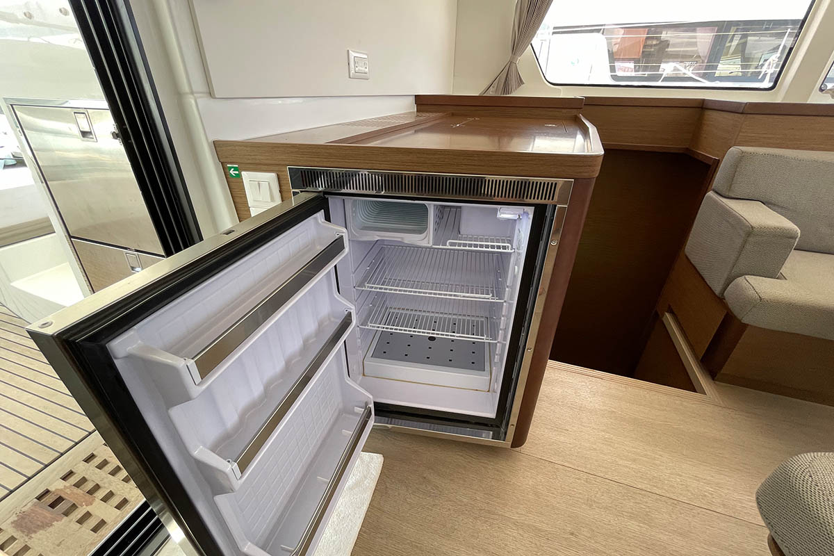 Lagoon 42 - 4 + 2 cab. — photo 21