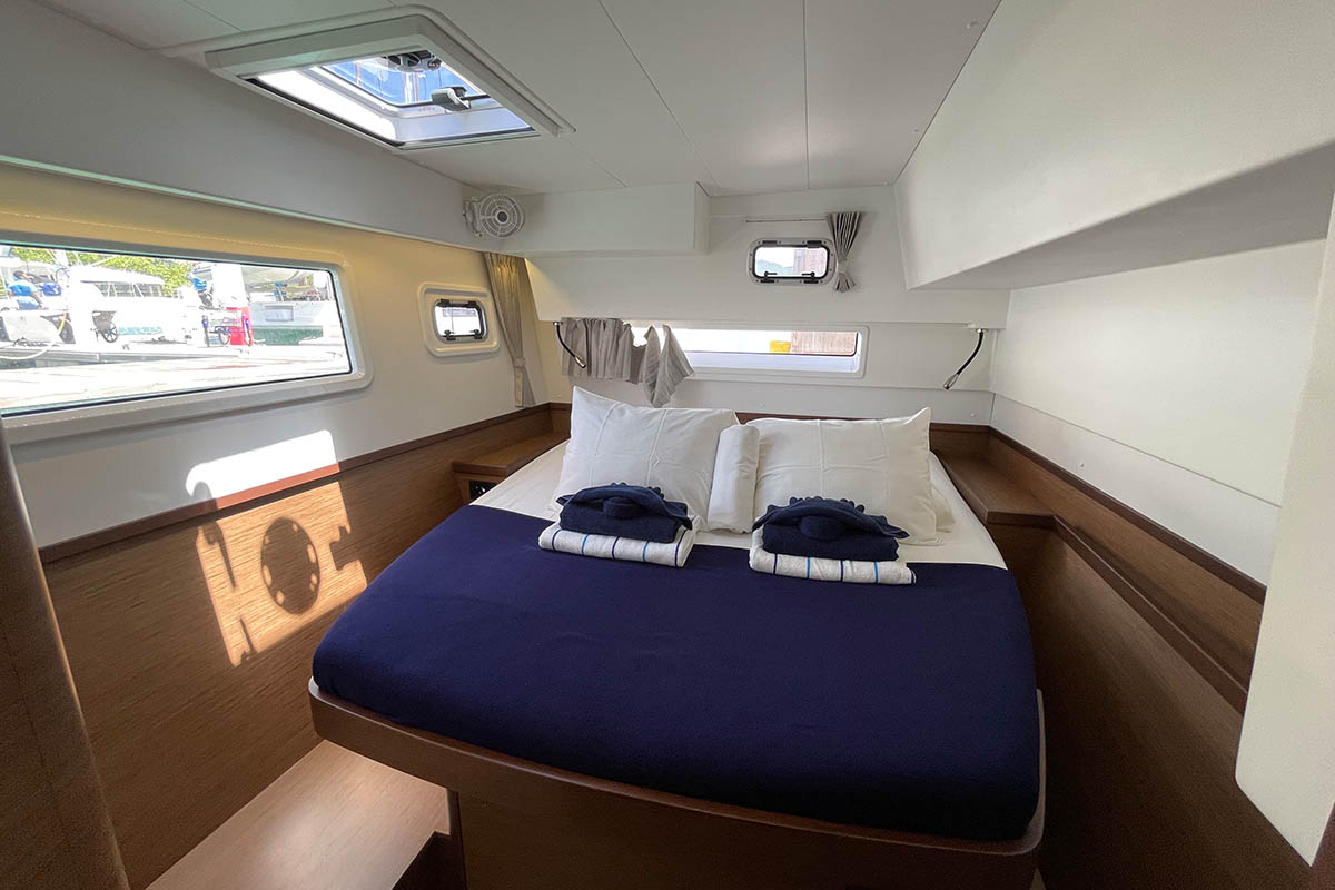 Lagoon 42 - 4 + 2 cab. — photo 23