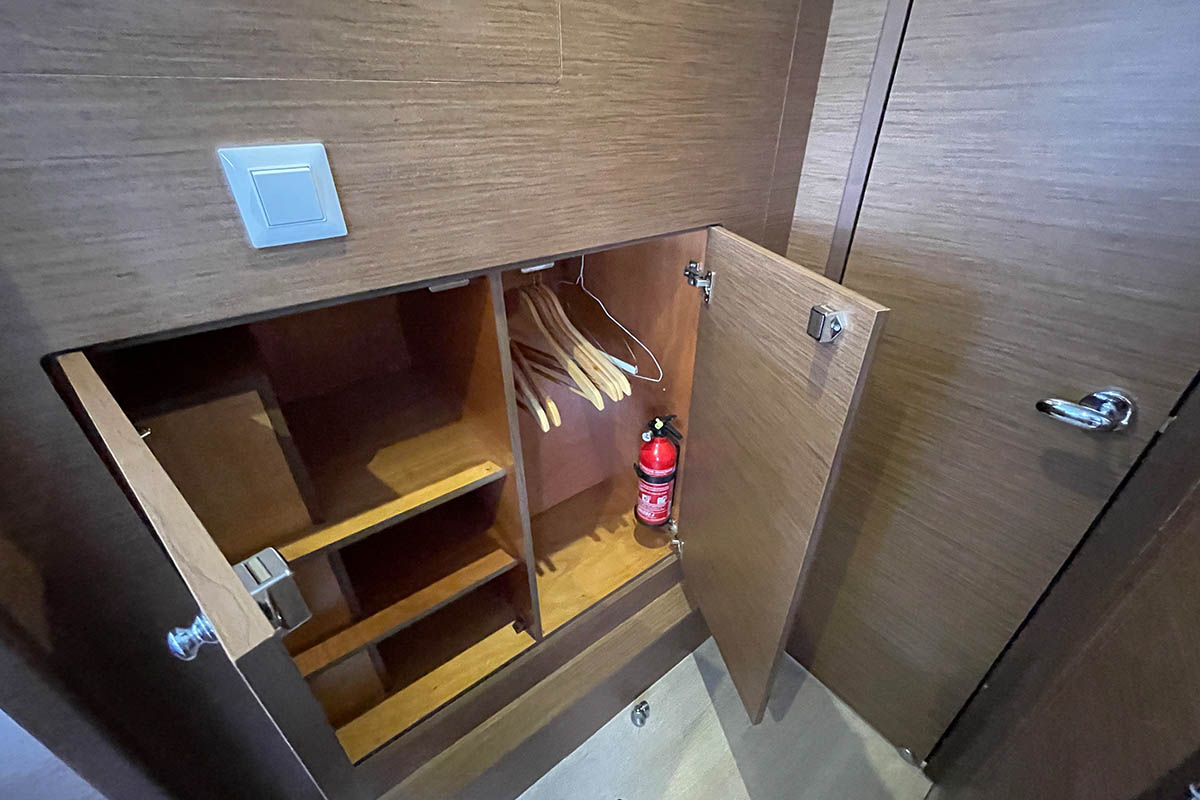 Lagoon 42 - 4 + 2 cab. — photo 29