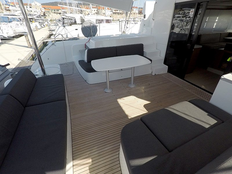 Lagoon 50 - 6 + 1 cab. — photo 14