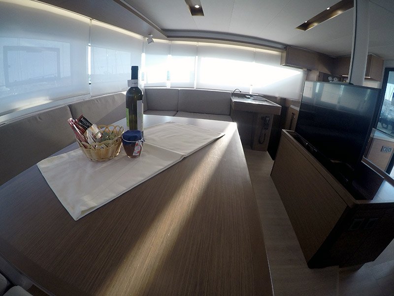 Lagoon 50 - 6 + 1 cab. — photo 20