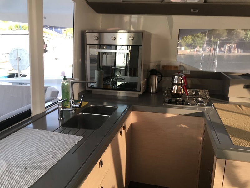 Fountaine Pajot Astrea 42 - 4 + 1 cab. — photo 8