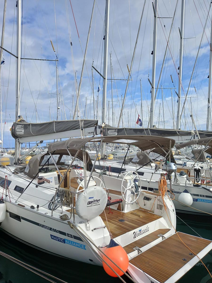 Bavaria Cruiser 41S — photo 3