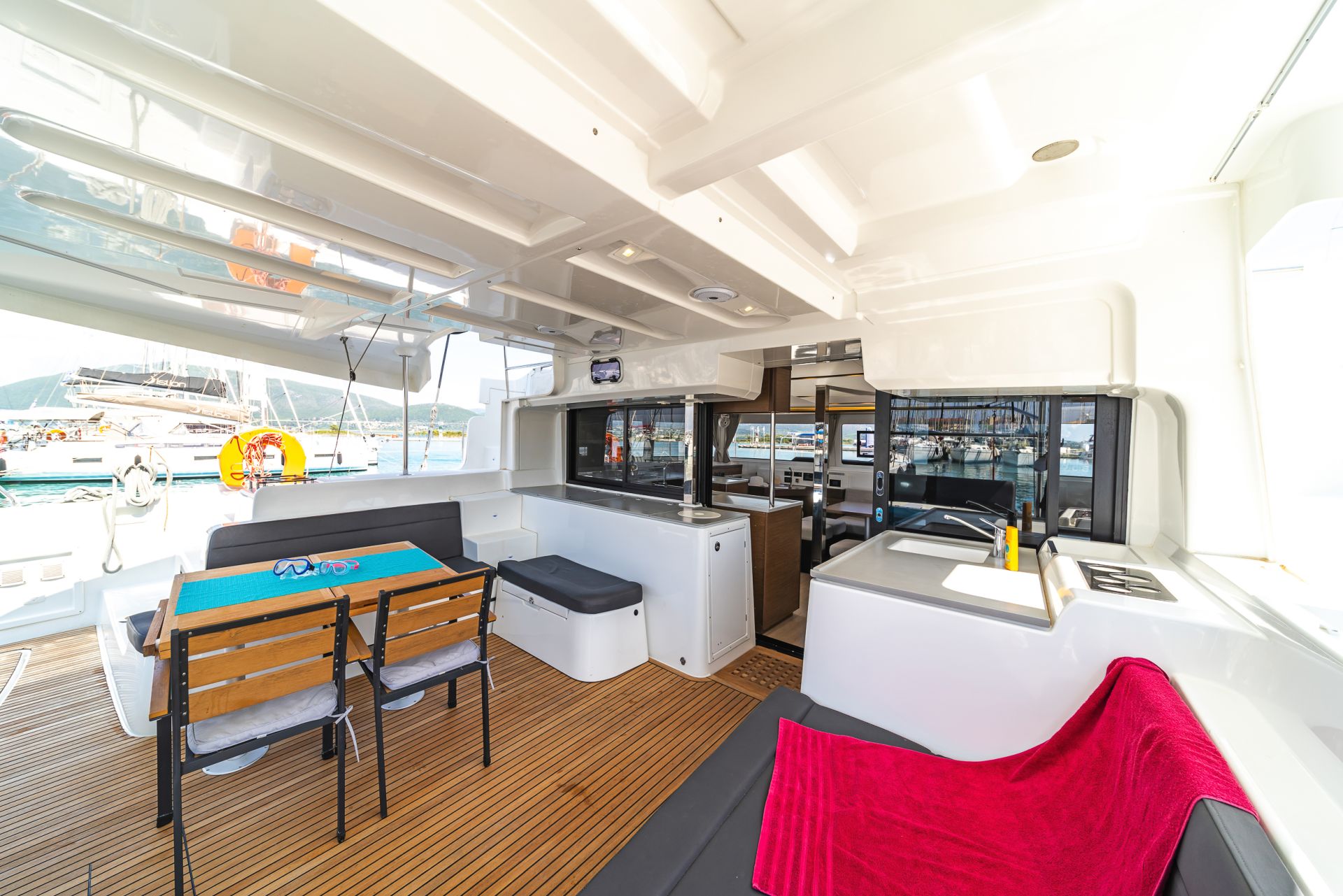 Lagoon 46 - 4 + 2 cab. — photo 10