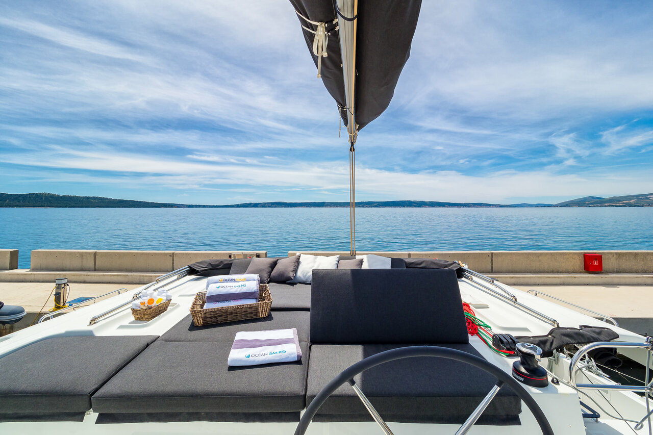 Lagoon 46 - 4 + 2 cab. — photo 8