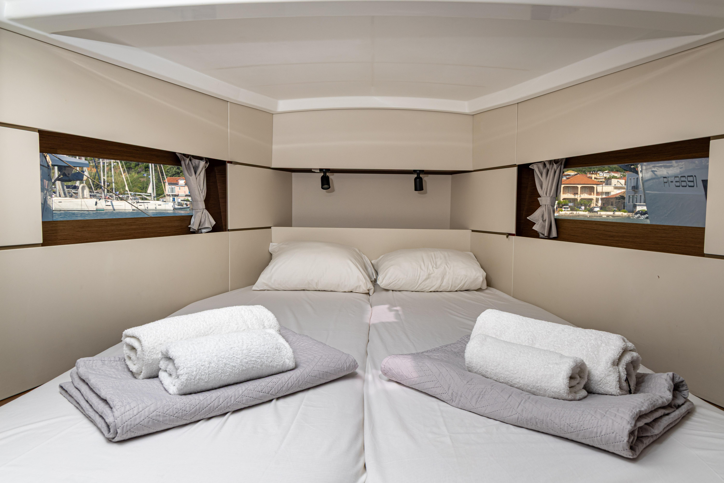 Oceanis 38.1 — photo 11