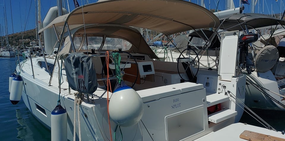 Dufour 430 GL — photo 8