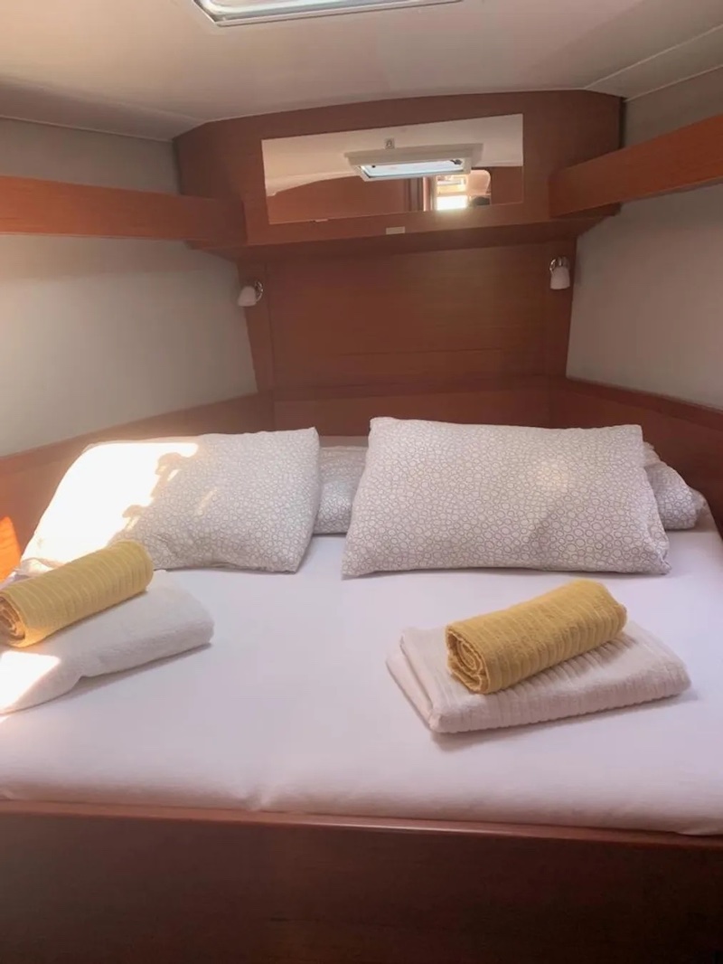 Dufour 430 GL — photo 12