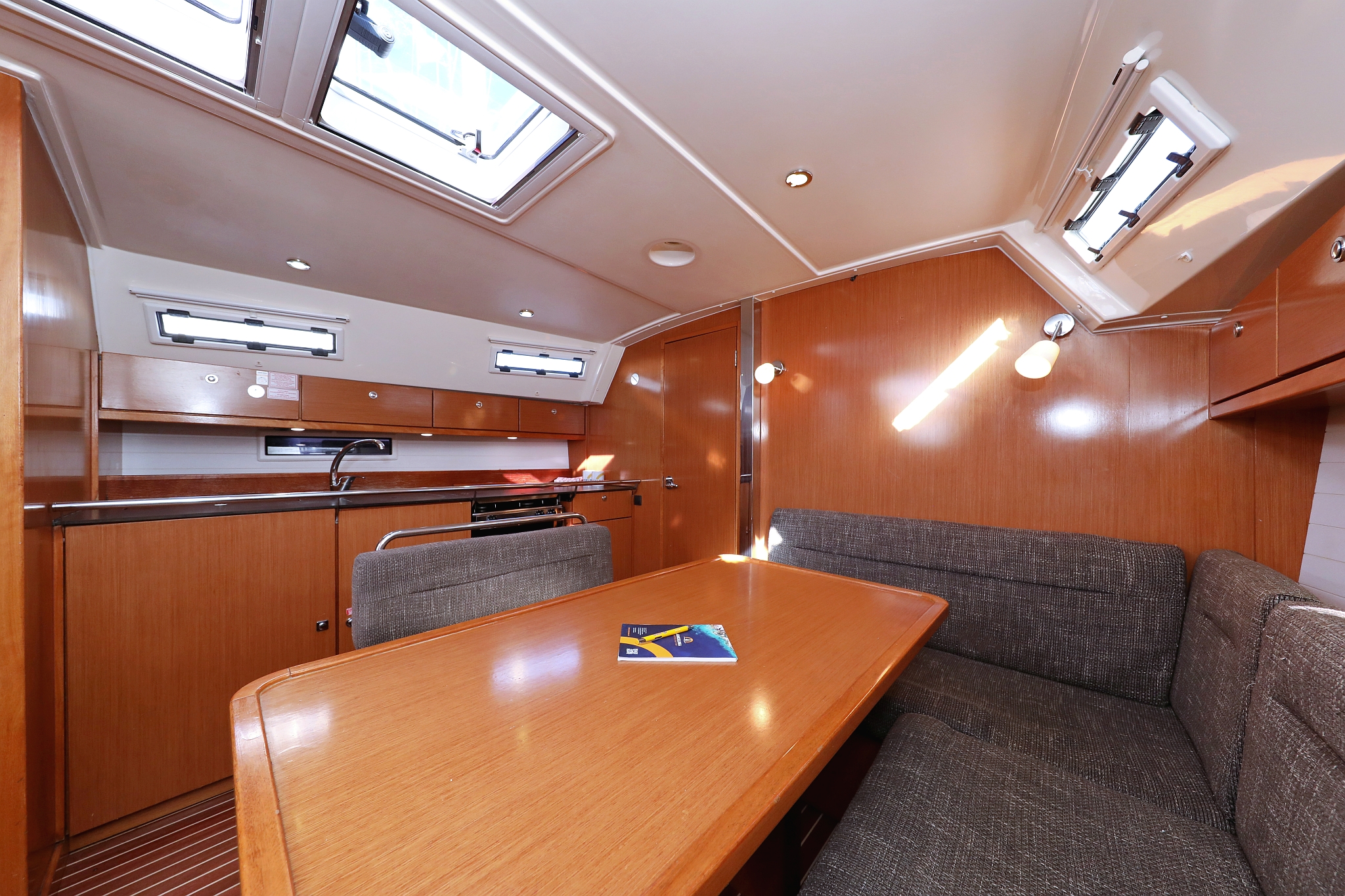 Bavaria Cruiser 40 S — photo 23