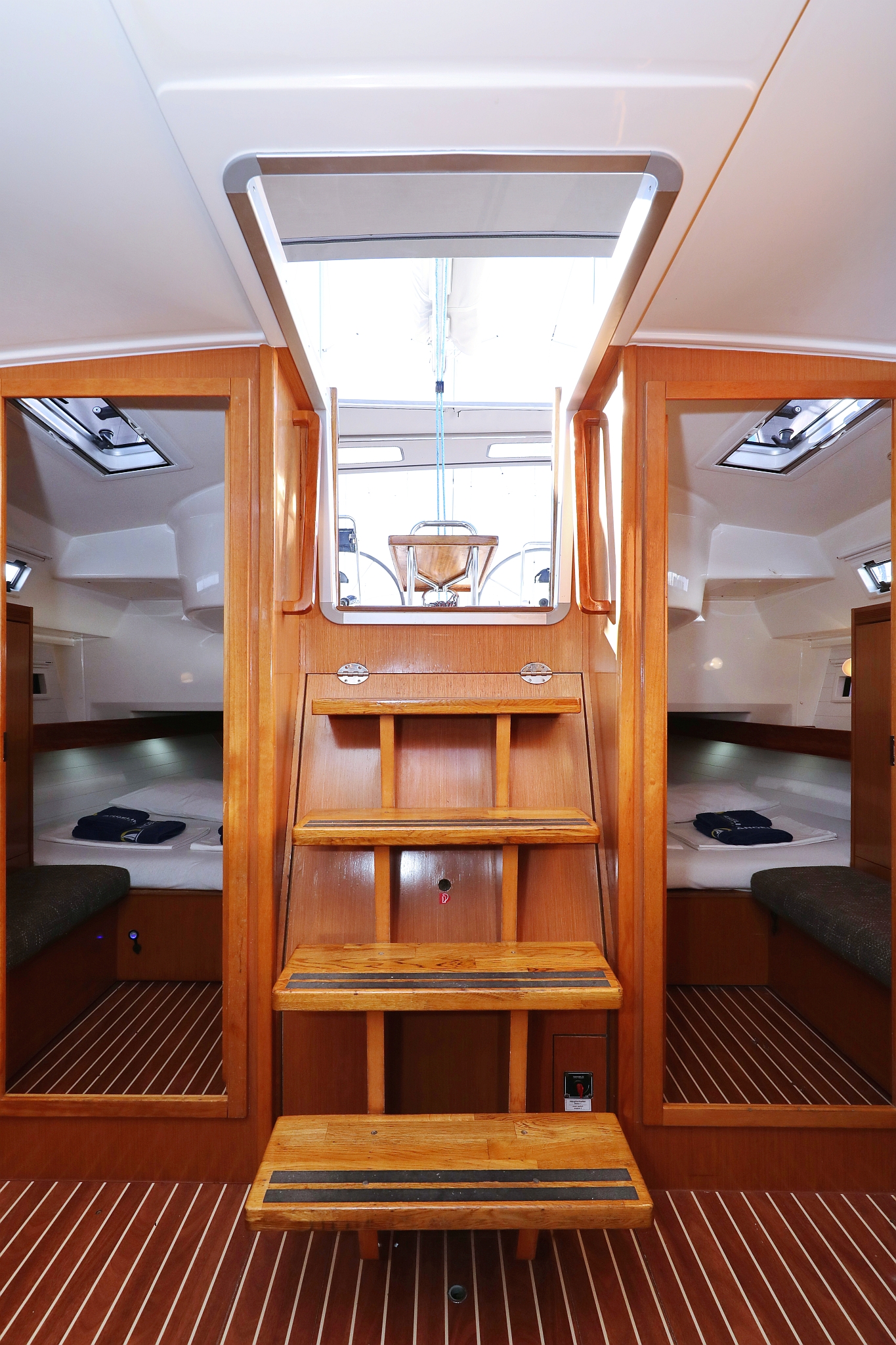Bavaria Cruiser 40 S — photo 4