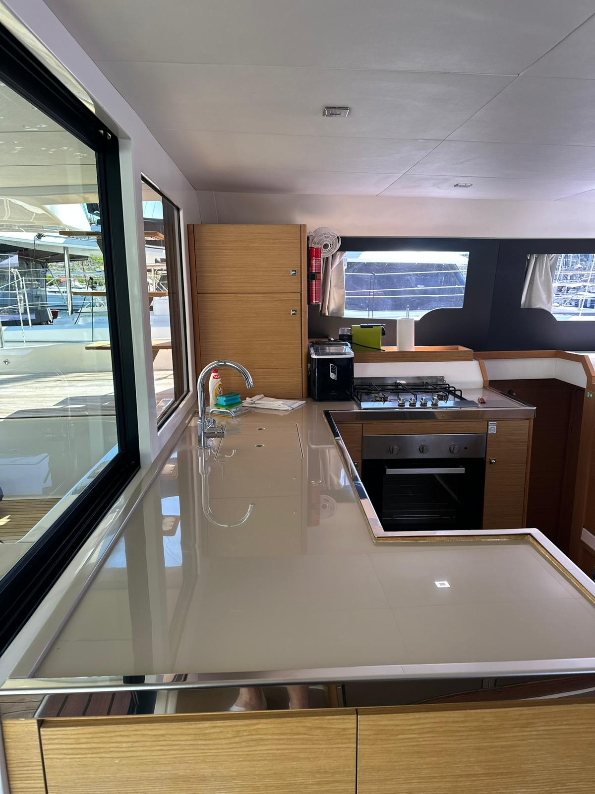 Dufour 48 Catamaran - 5 + 1 cab. — photo 3