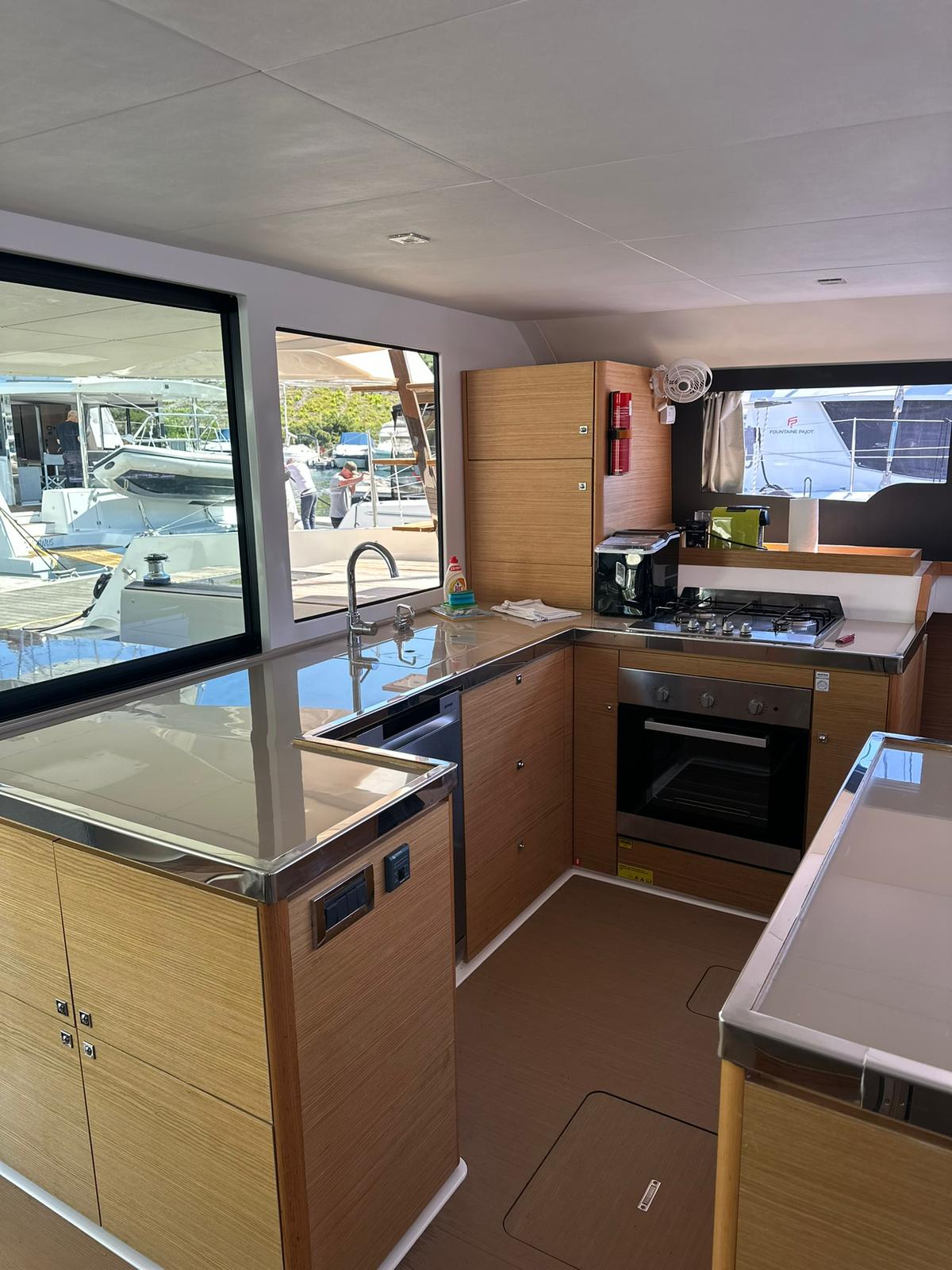 Dufour 48 Catamaran - 5 + 1 cab. — photo 7