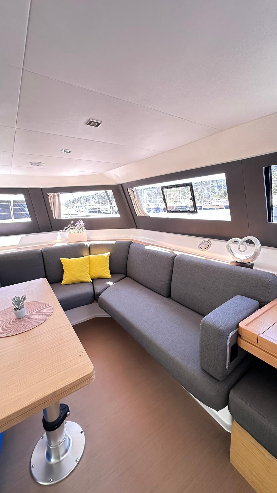 Dufour 48 Catamaran - 5 + 1 cab. — photo 13