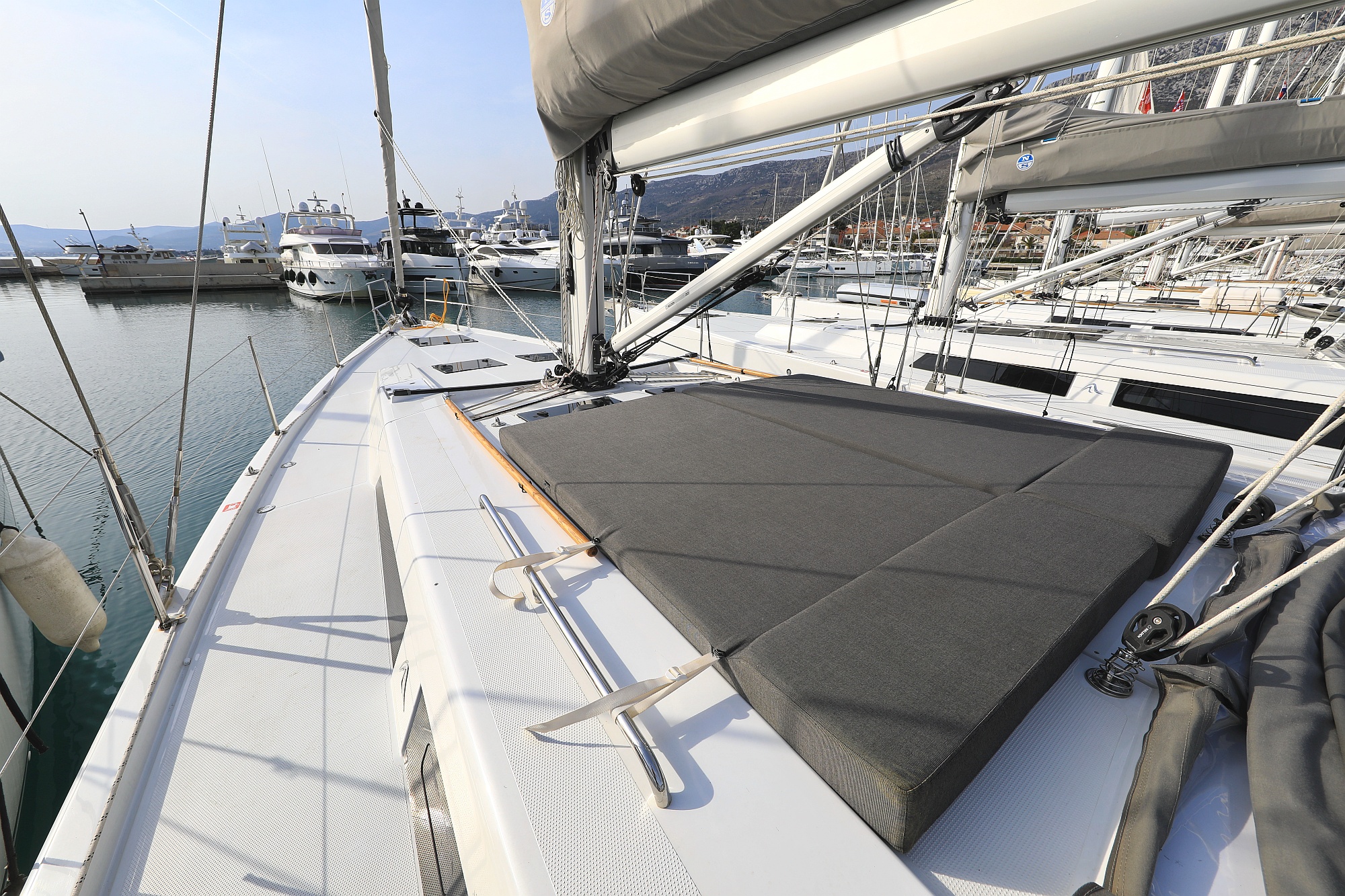 Hanse 508 - 5 + 1 cab. — photo 8