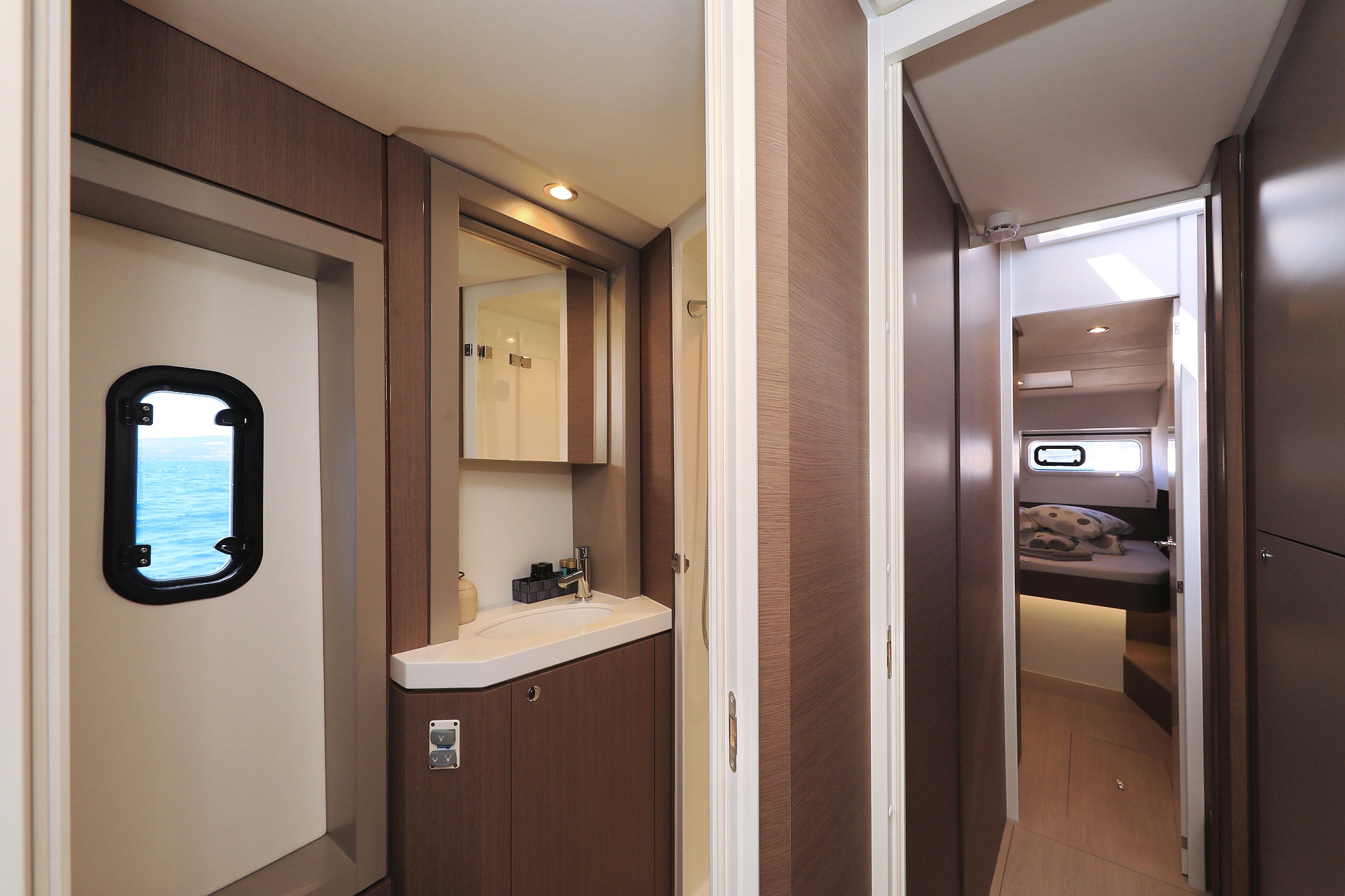 Bali 4.6 - 5 + 2 cab. — photo 10