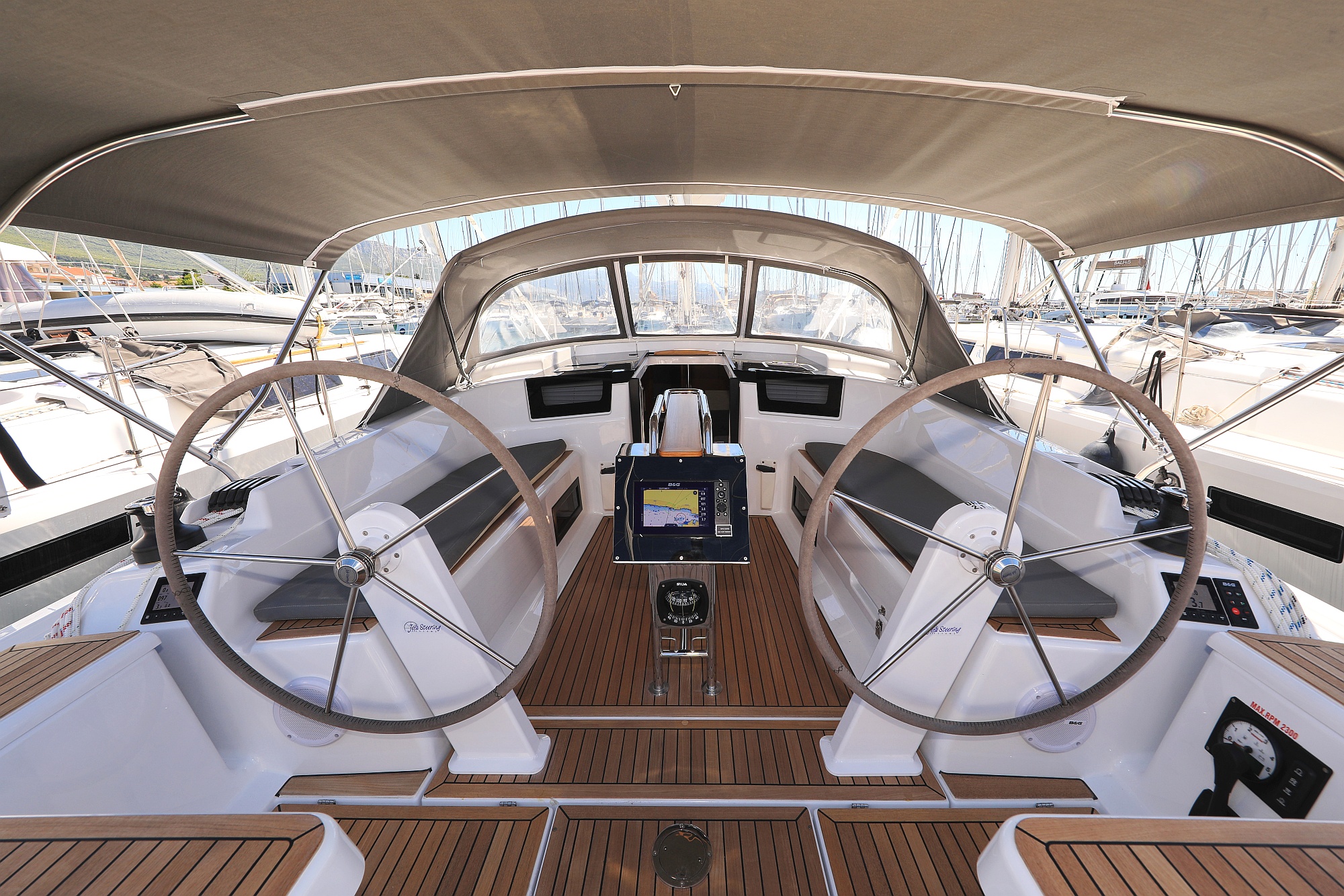 Hanse 388 — photo 3