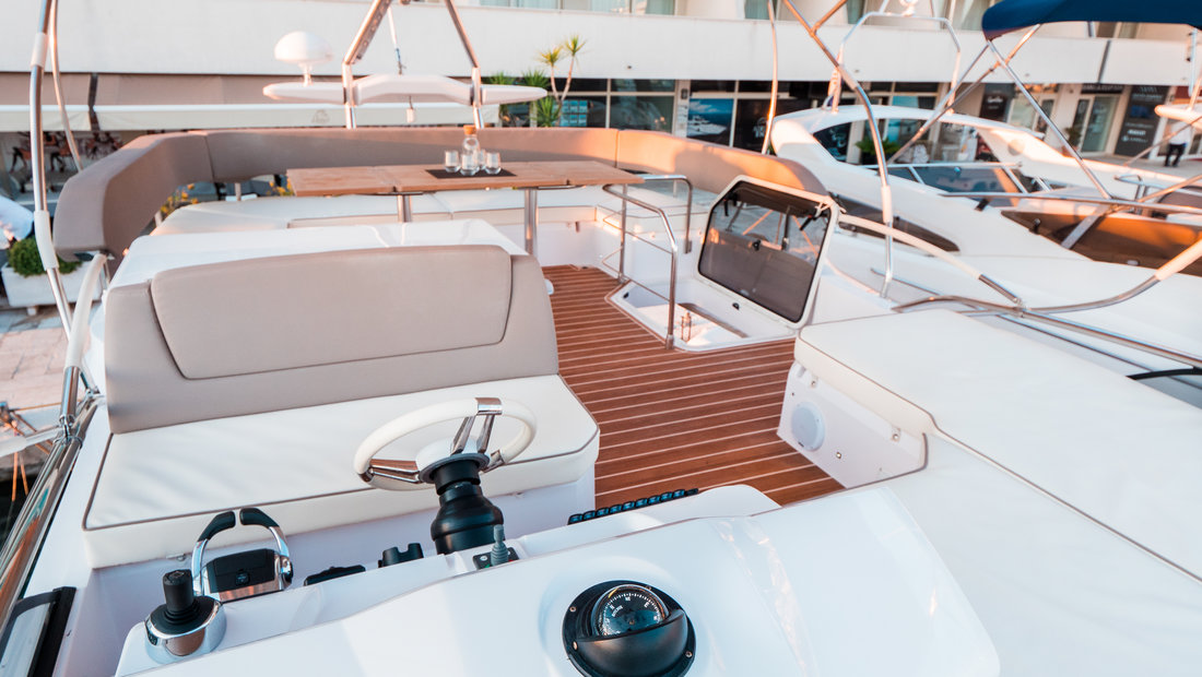 Sessa Fly 47 — photo 11