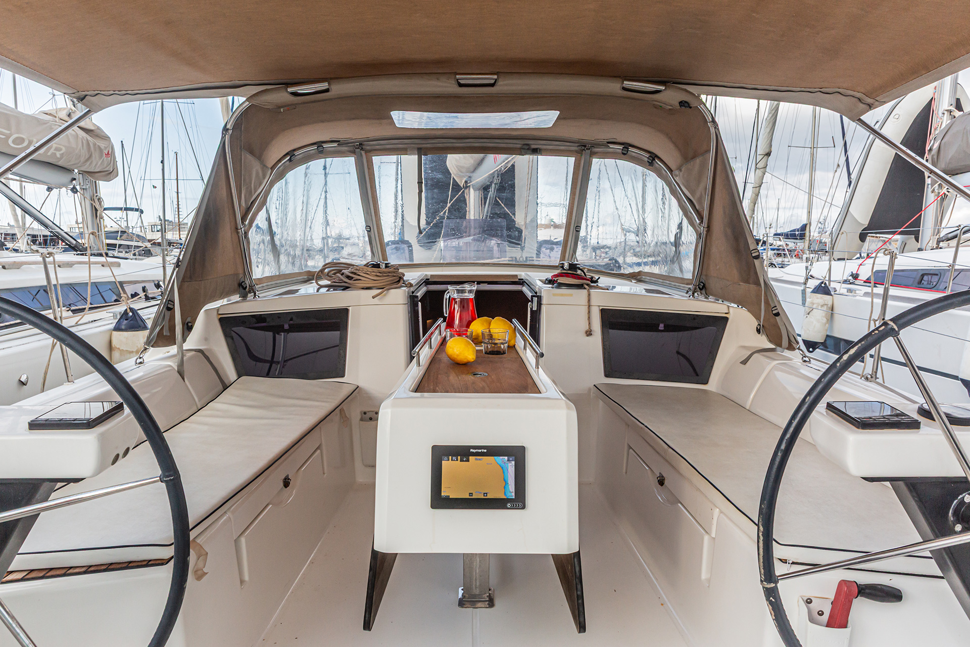 Dufour 390 GL — photo 4