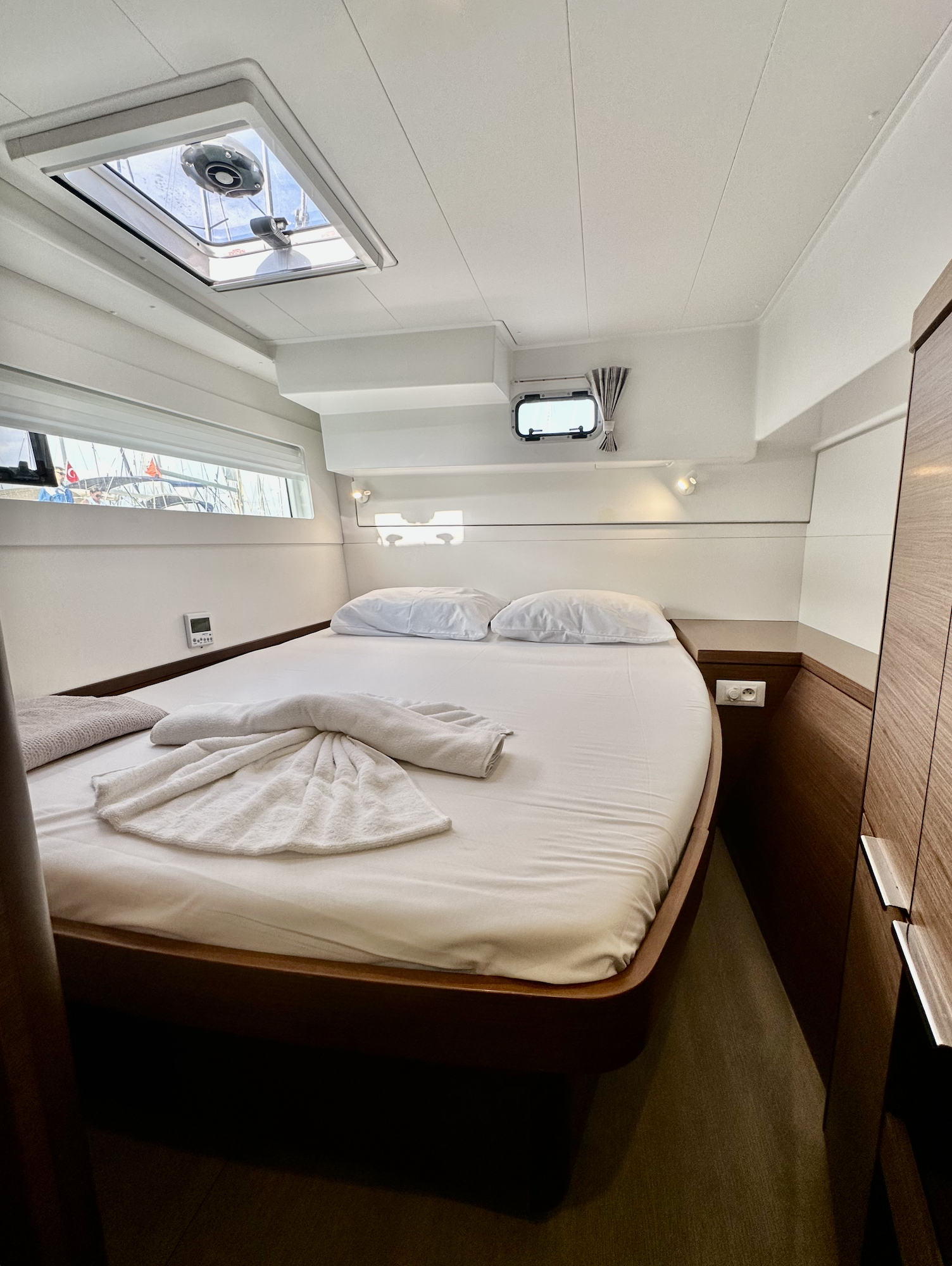 Lagoon 40 - 4 + 2 cab — photo 13