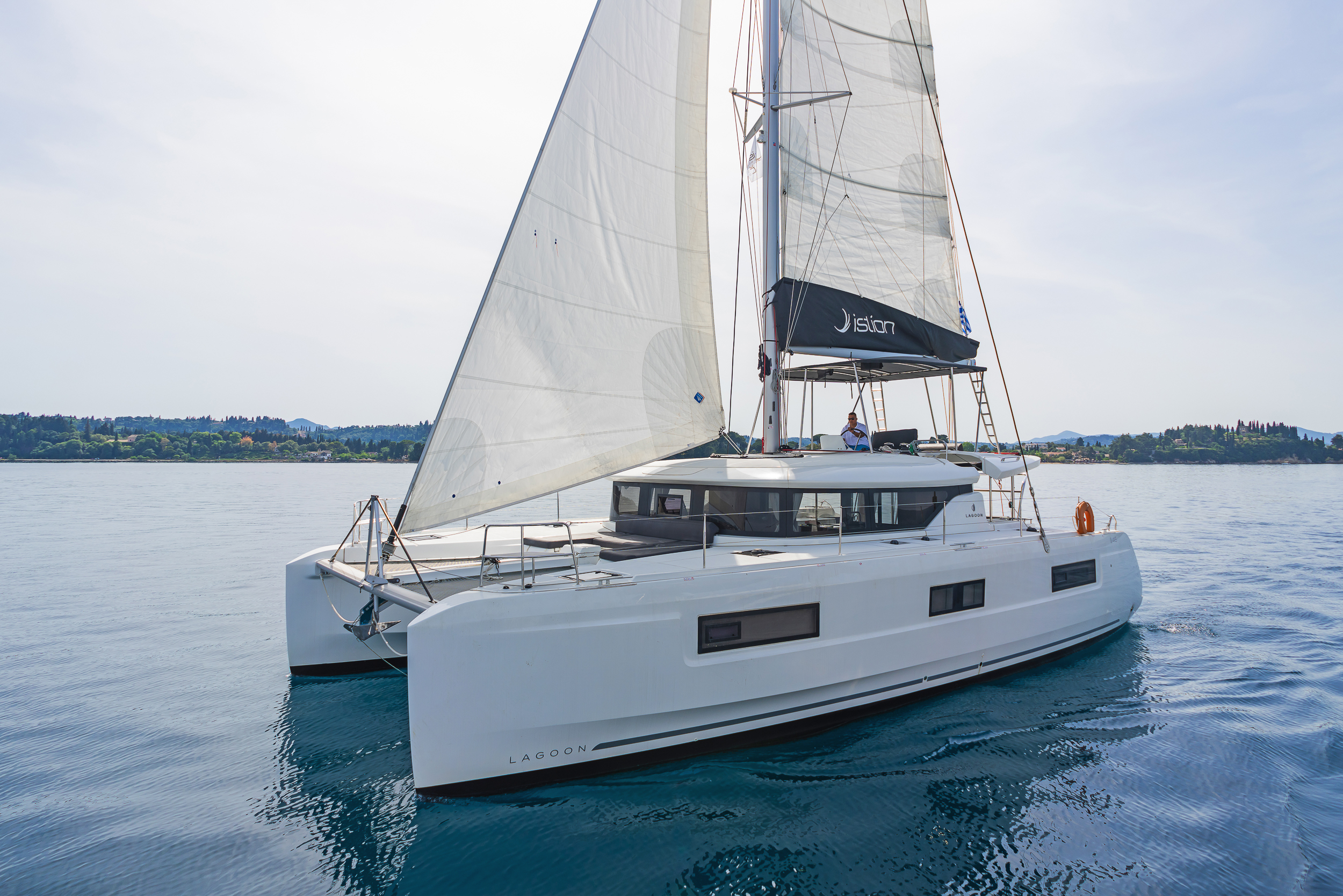 Lagoon 46 - 4 + 2 cab. — photo 1