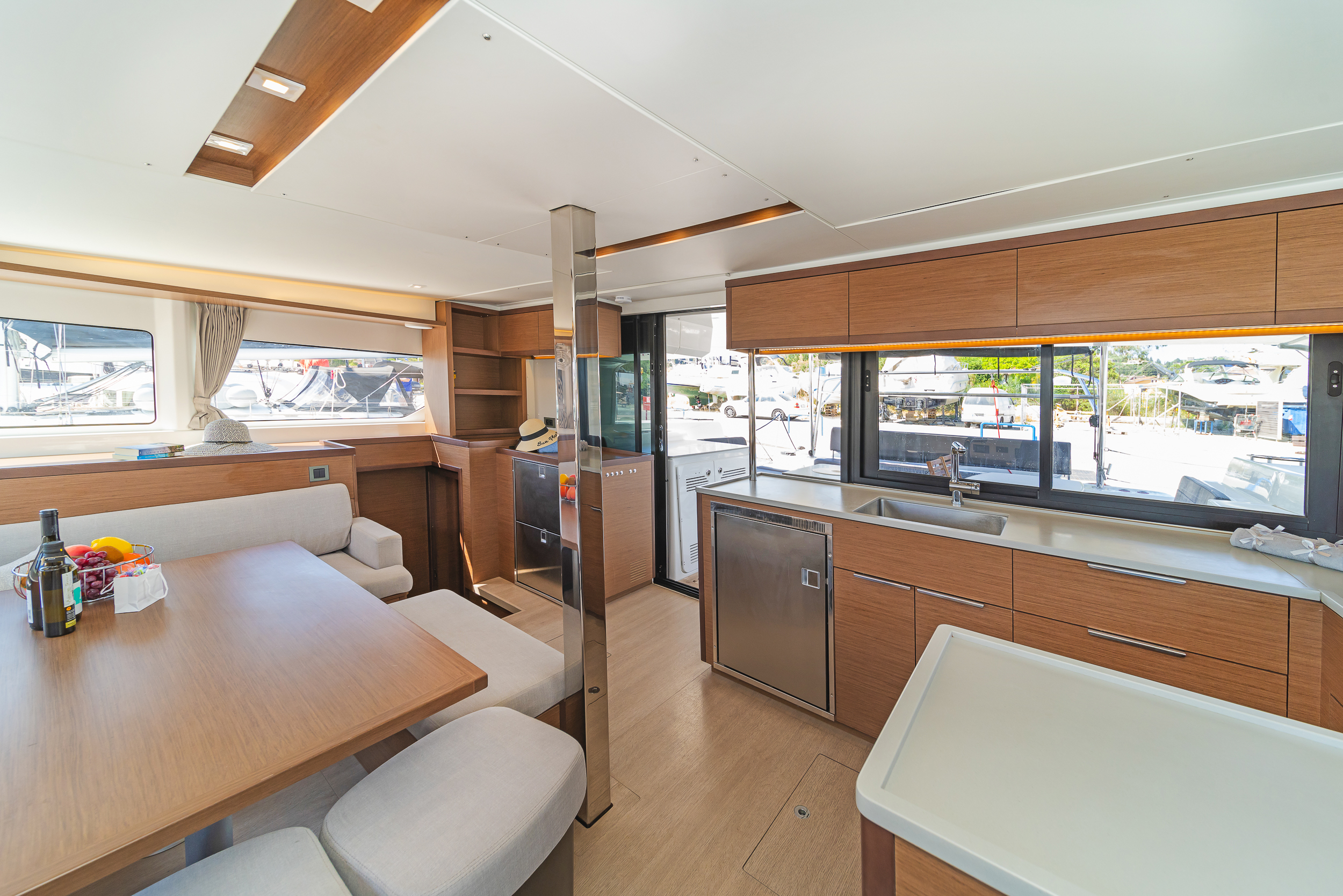 Lagoon 46 - 4 + 2 cab. — photo 17