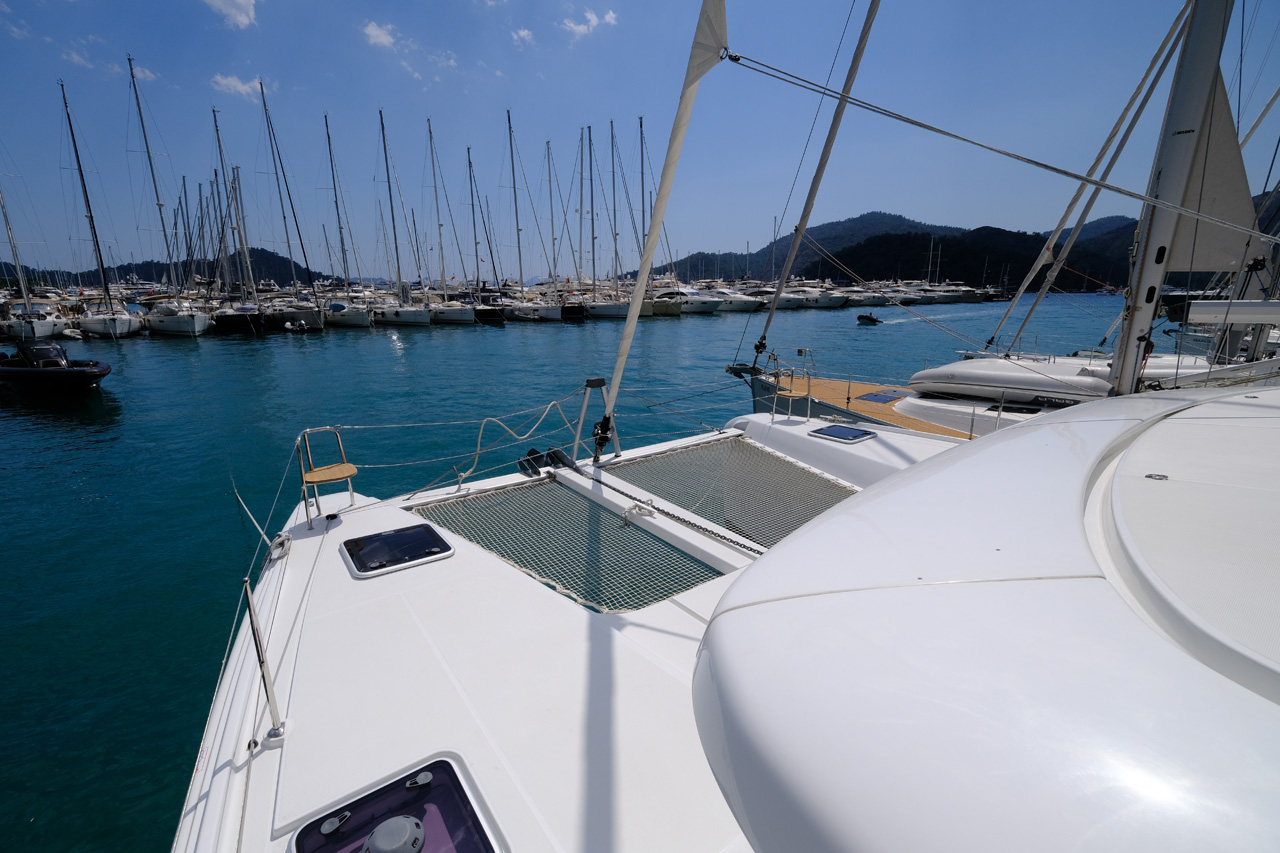 Lagoon 42 - 4 cab. — photo 7