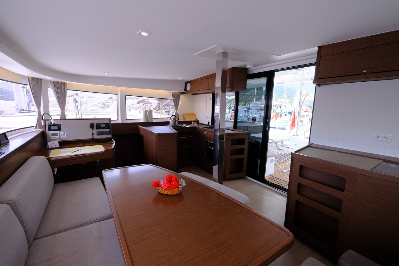 Lagoon 42 - 4 cab. — photo 10