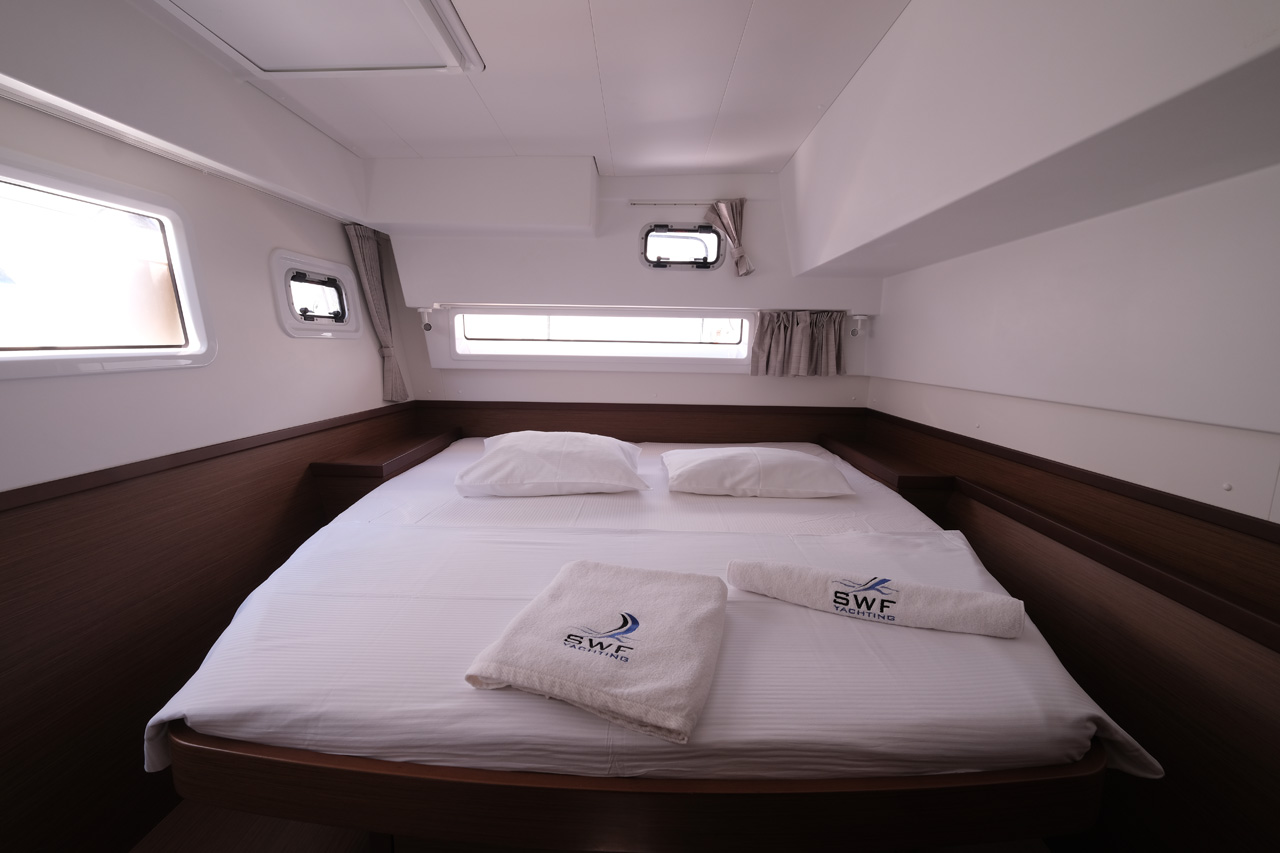 Lagoon 42 - 4 cab. — photo 16