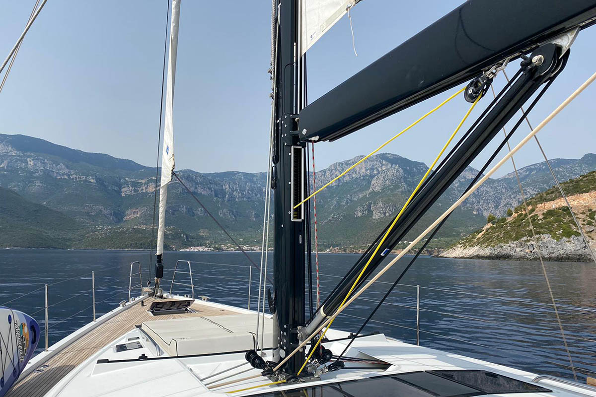 Oceanis Yacht 62 - 4 + 1 — photo 10