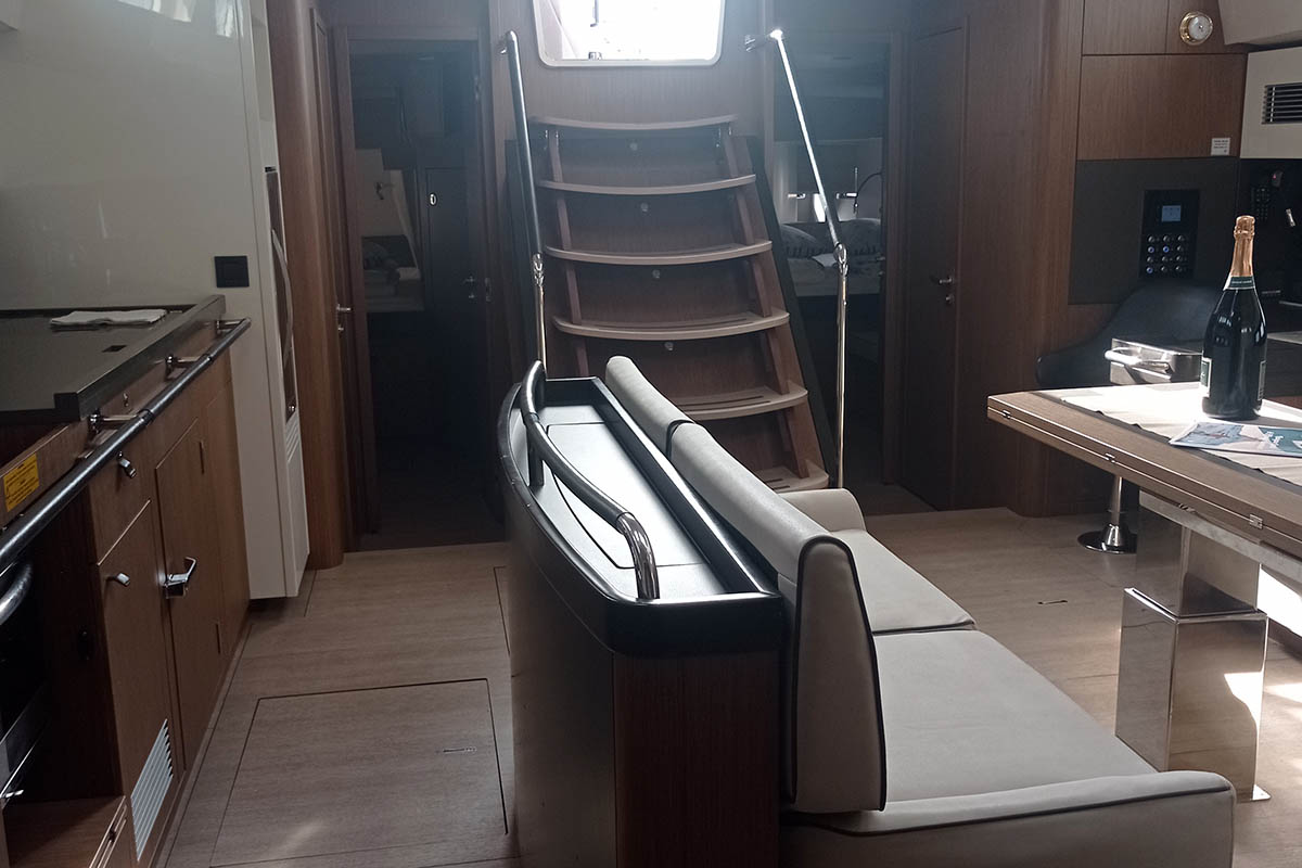 Oceanis Yacht 62 - 4 + 1 — photo 17