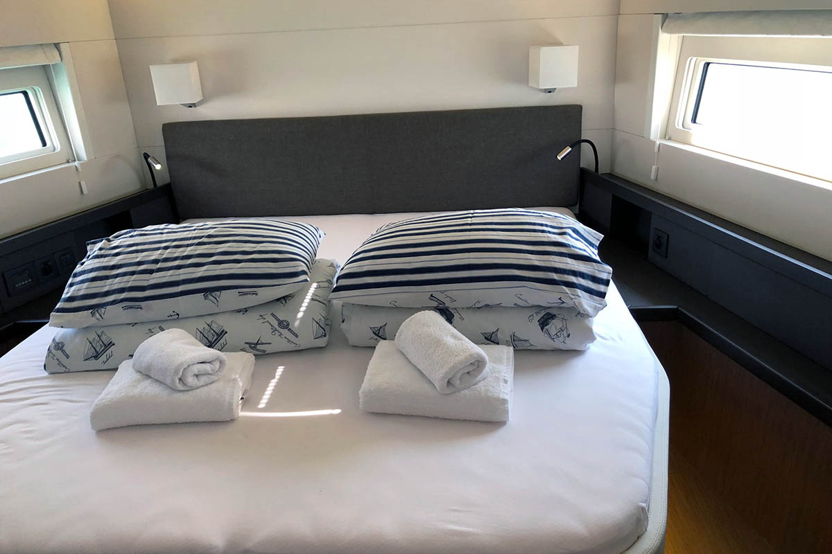 Oceanis Yacht 62 - 4 + 1 — photo 22
