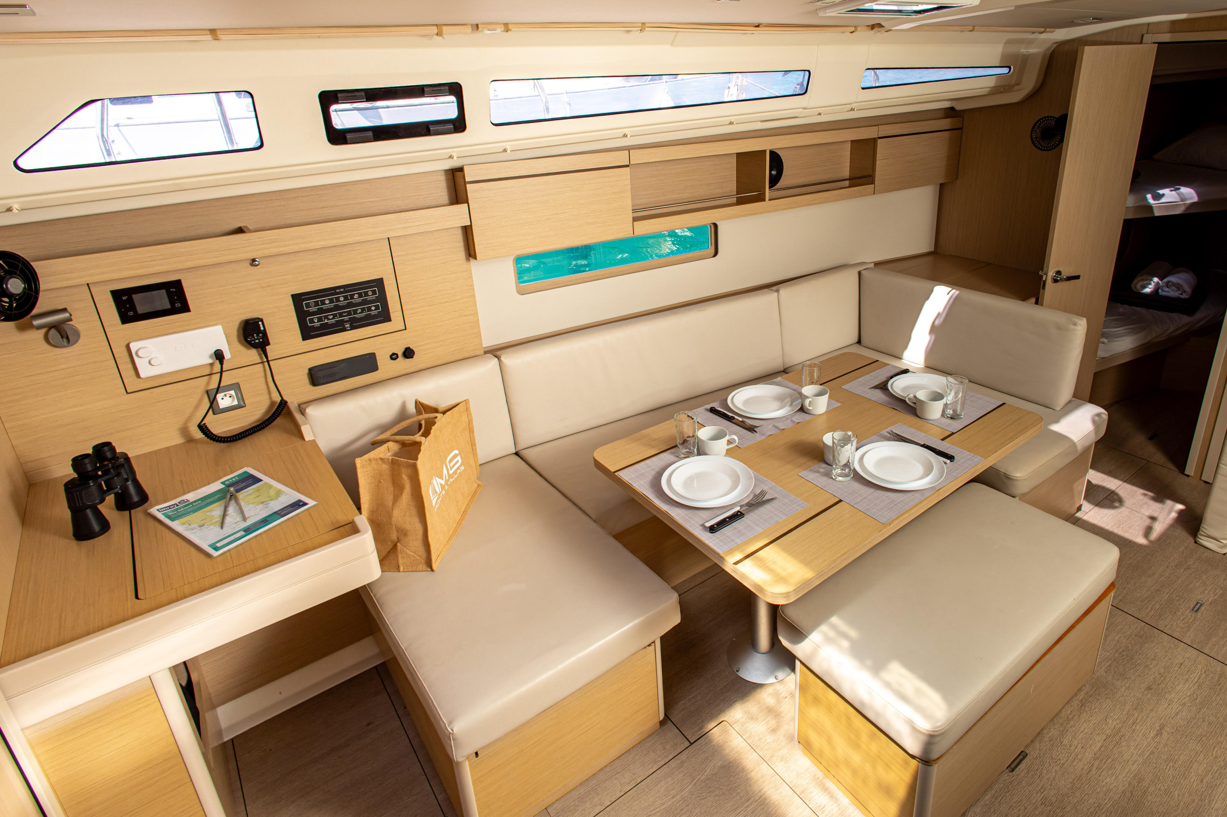 Oceanis 40.1 — photo 10
