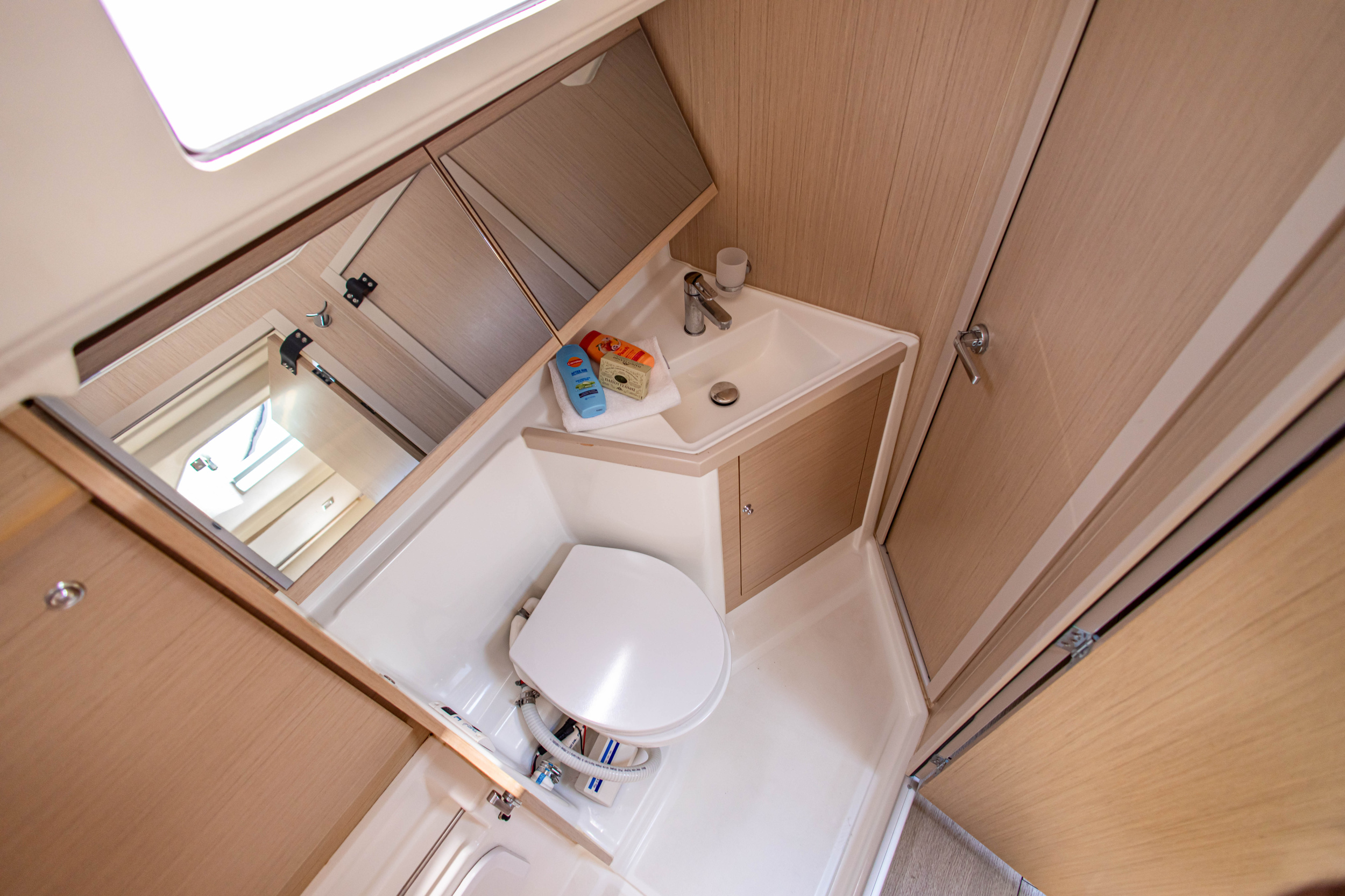 Oceanis 40.1 — photo 16