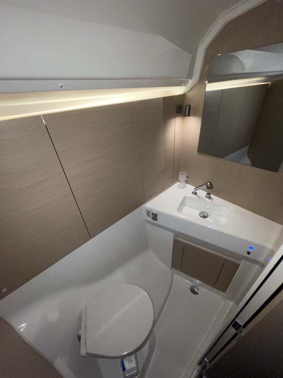 Oceanis 40.1 — photo 17