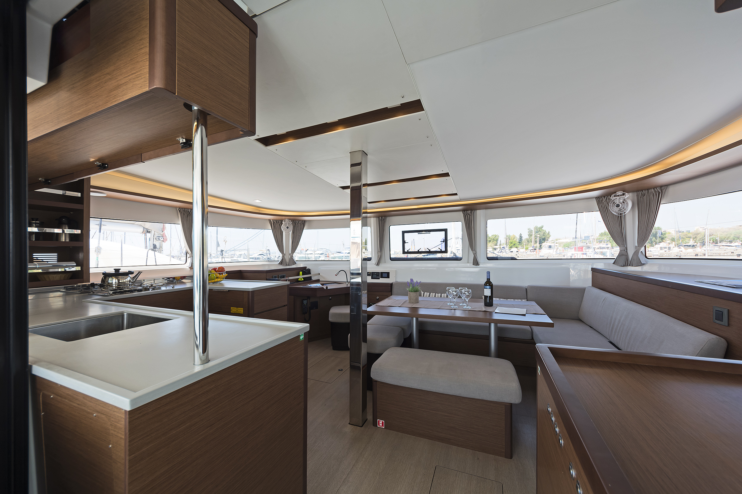 Lagoon 46 - 4 + 2 cab. — photo 9