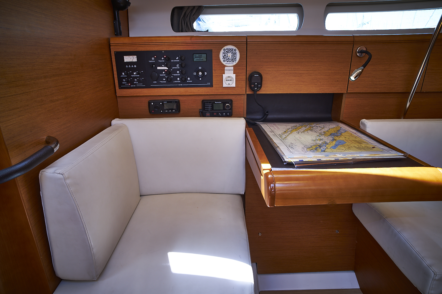 Sun Odyssey 449 — photo 8