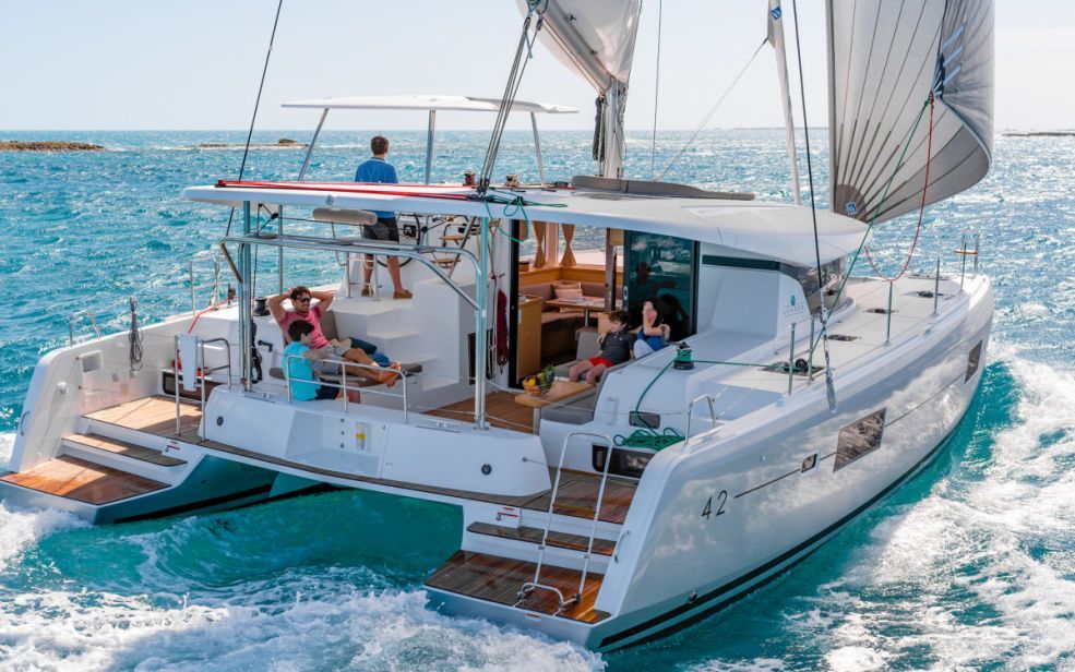 Lagoon 42 - 4 + 1 cab. — photo 7