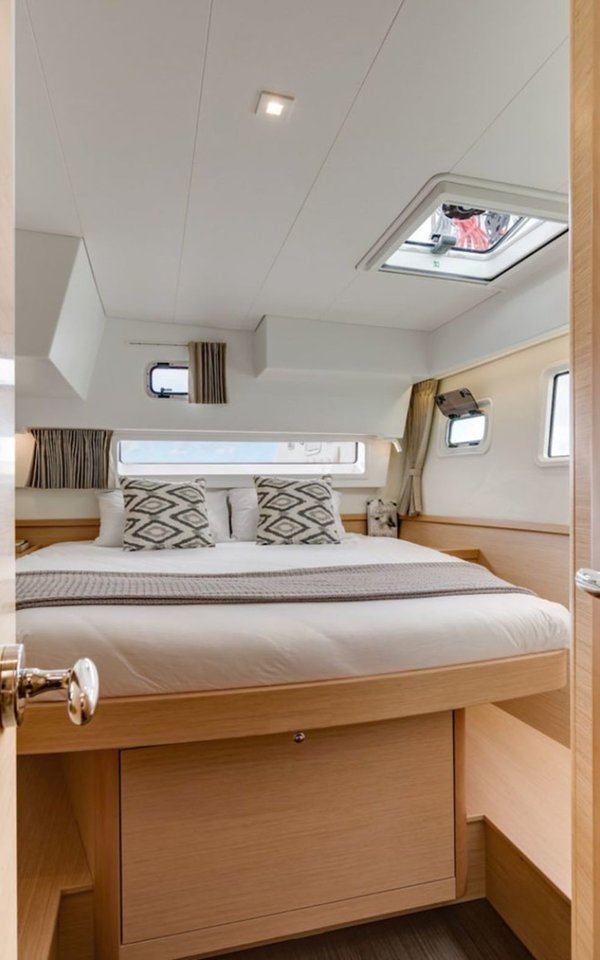 Lagoon 42 - 4 + 1 cab. — photo 9