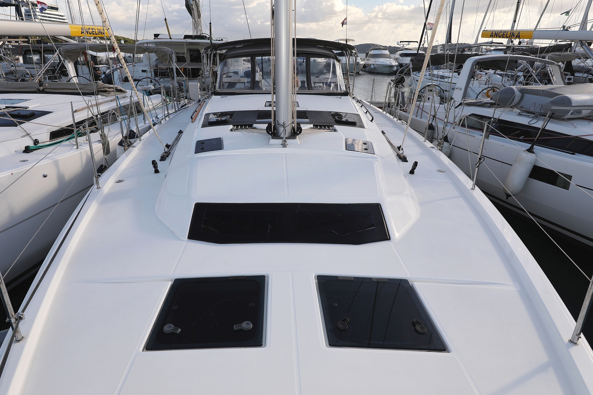 Dufour 470 - 5 cab. — photo 11