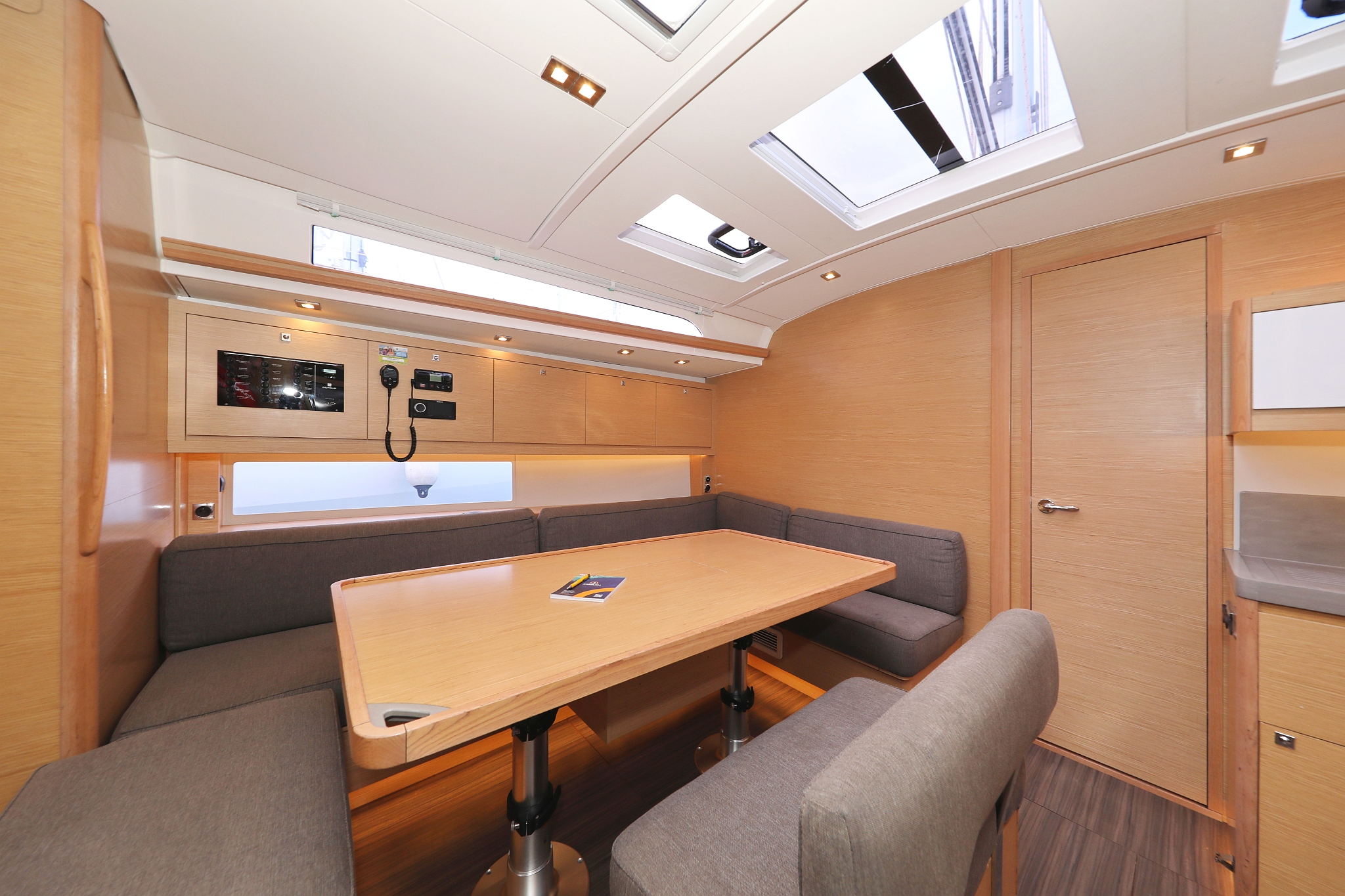 Dufour 470 - 5 cab. — photo 15