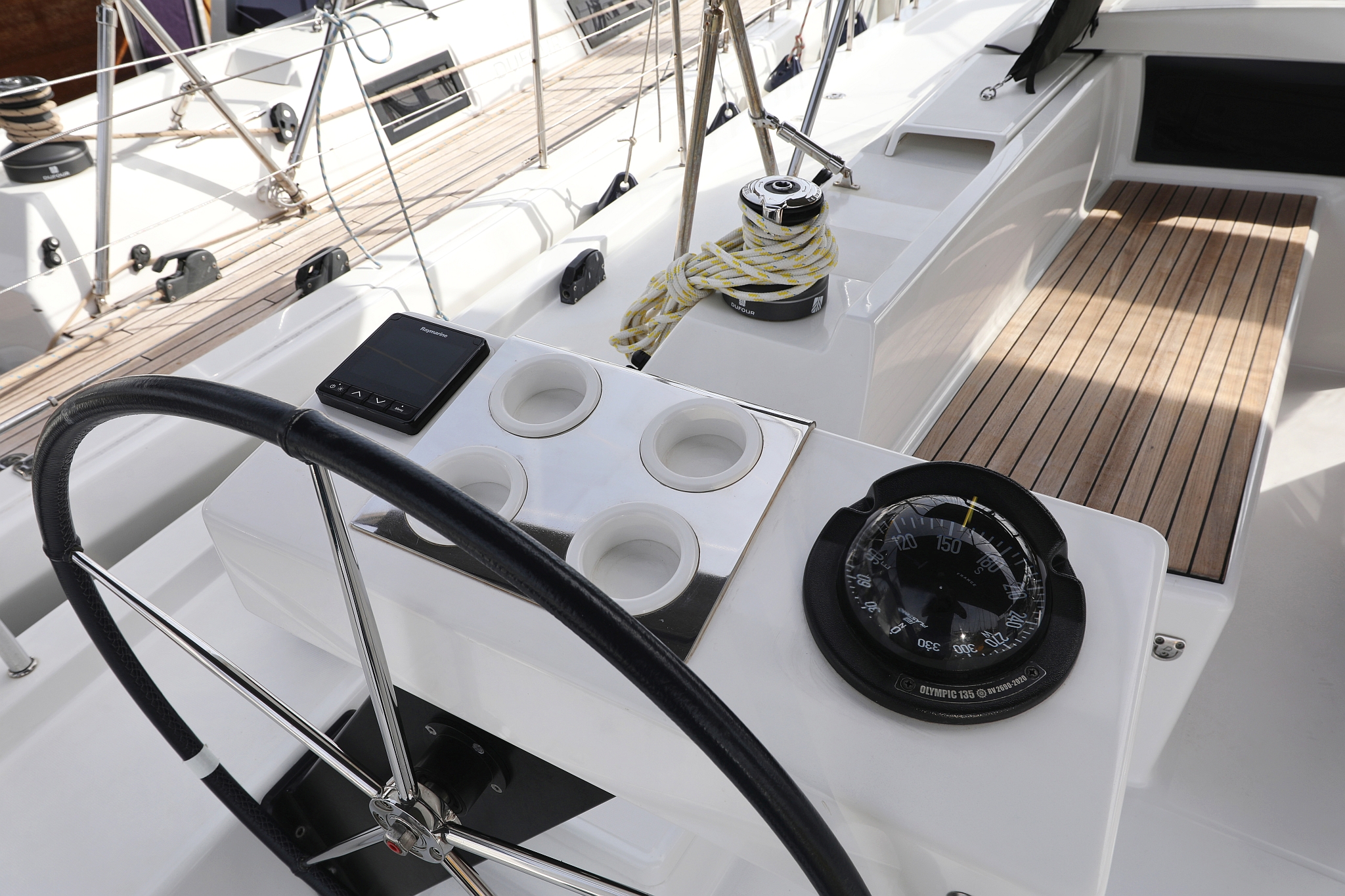 Dufour 470 - 5 cab. — photo 44
