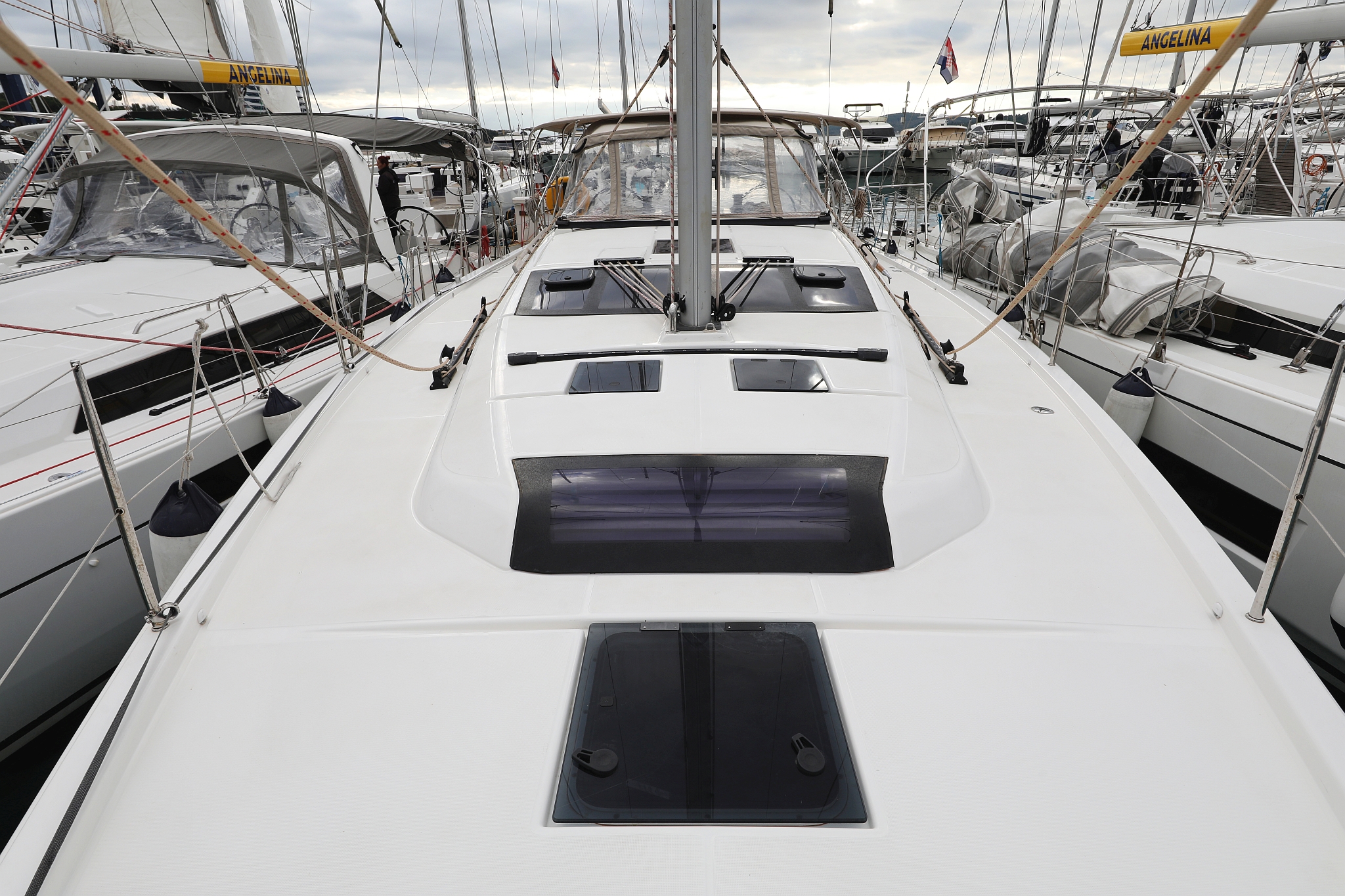 Dufour 430 GL — photo 11