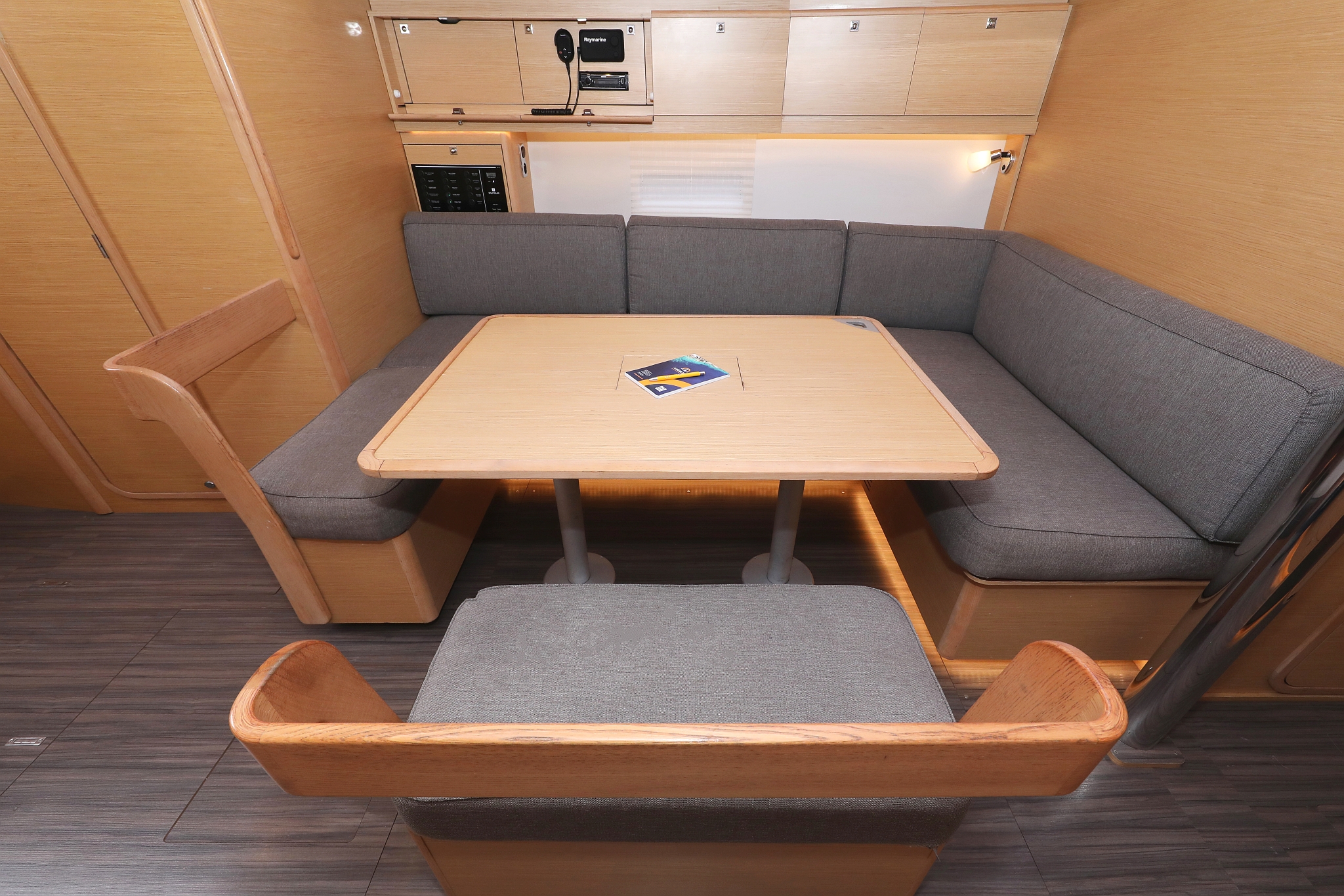 Dufour 430 GL — photo 16