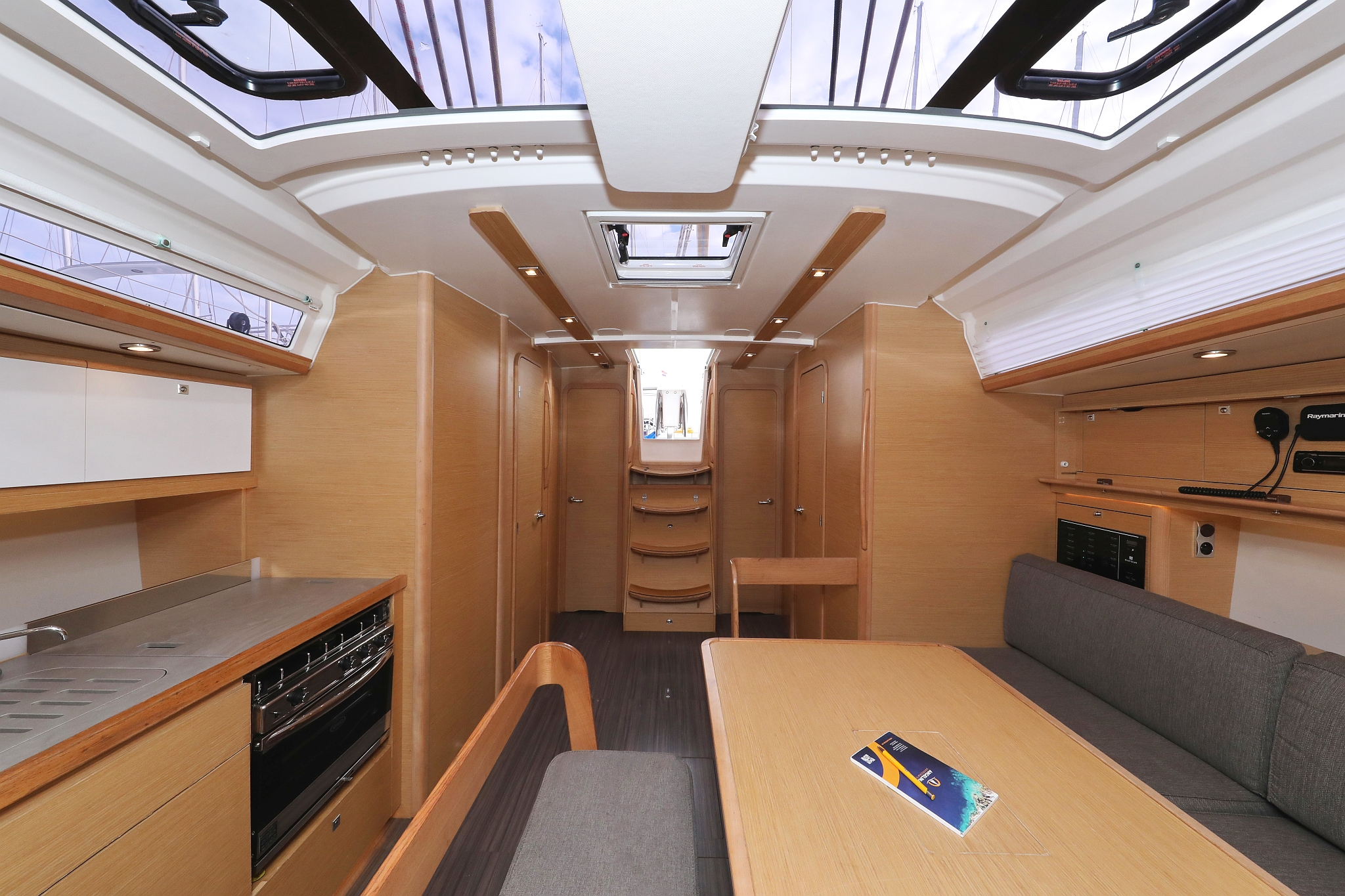 Dufour 430 GL — photo 22