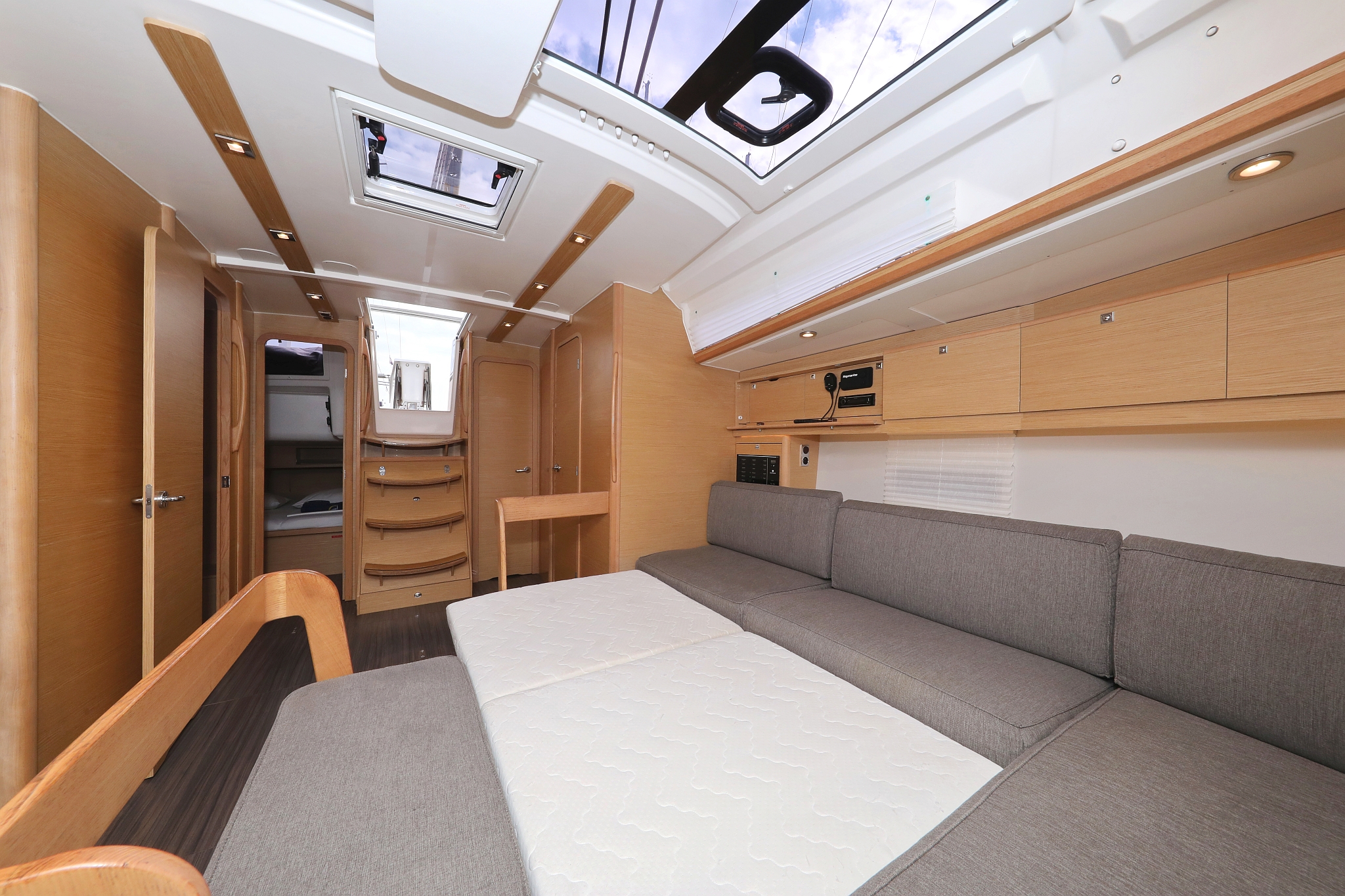 Dufour 430 GL — photo 39